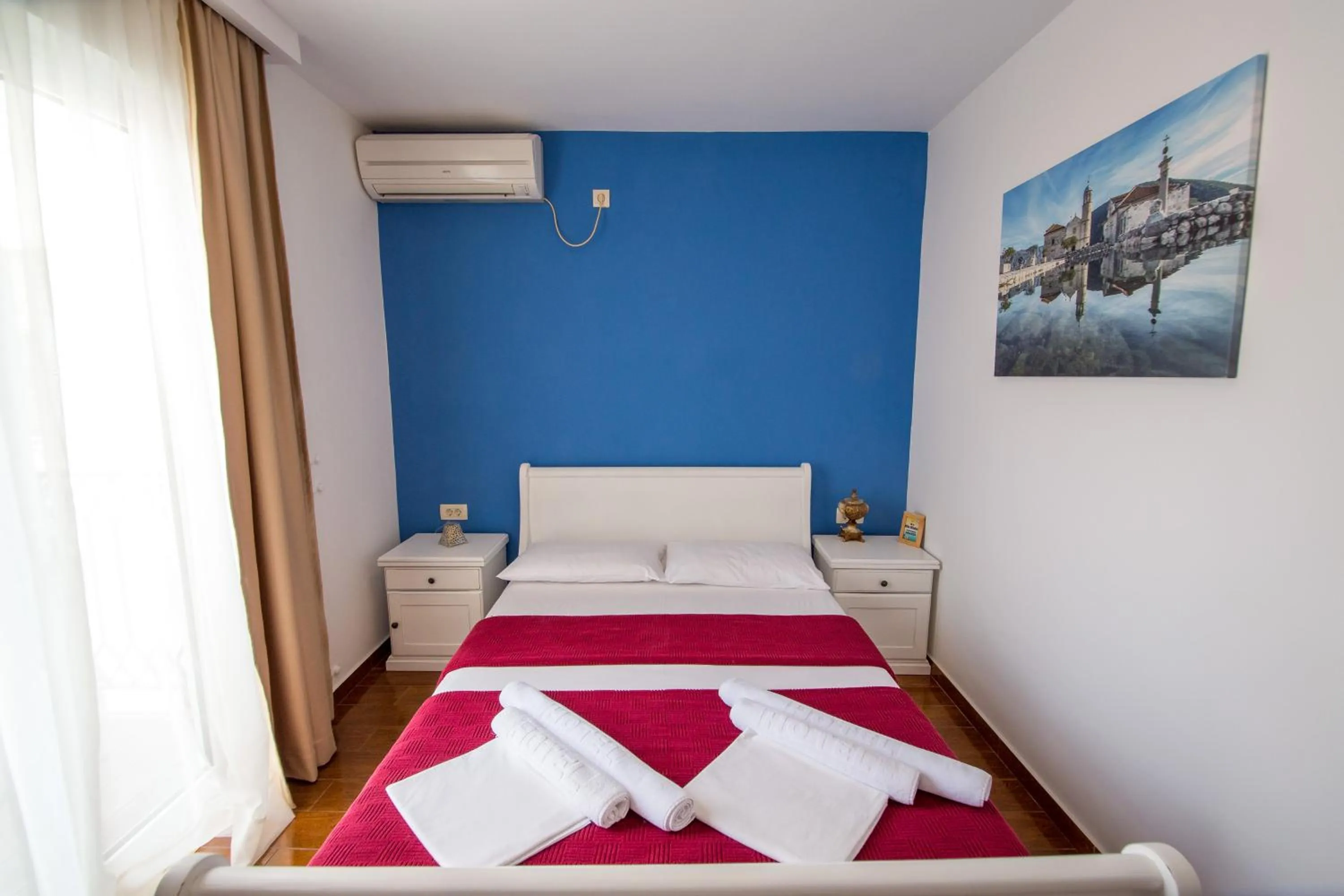 Photo of the whole room, Bed in Villa DiEden