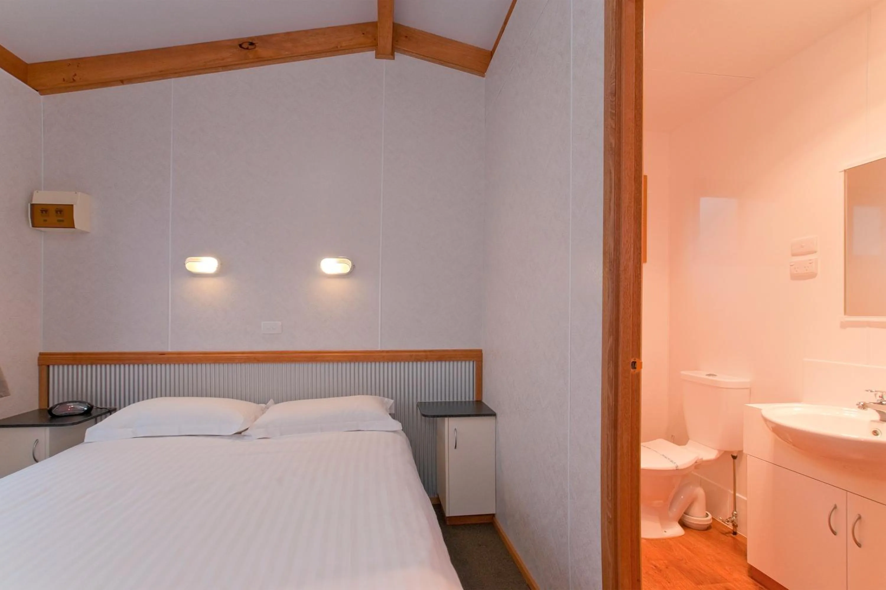 Bedroom, Bed in Warrnambool Holiday Village