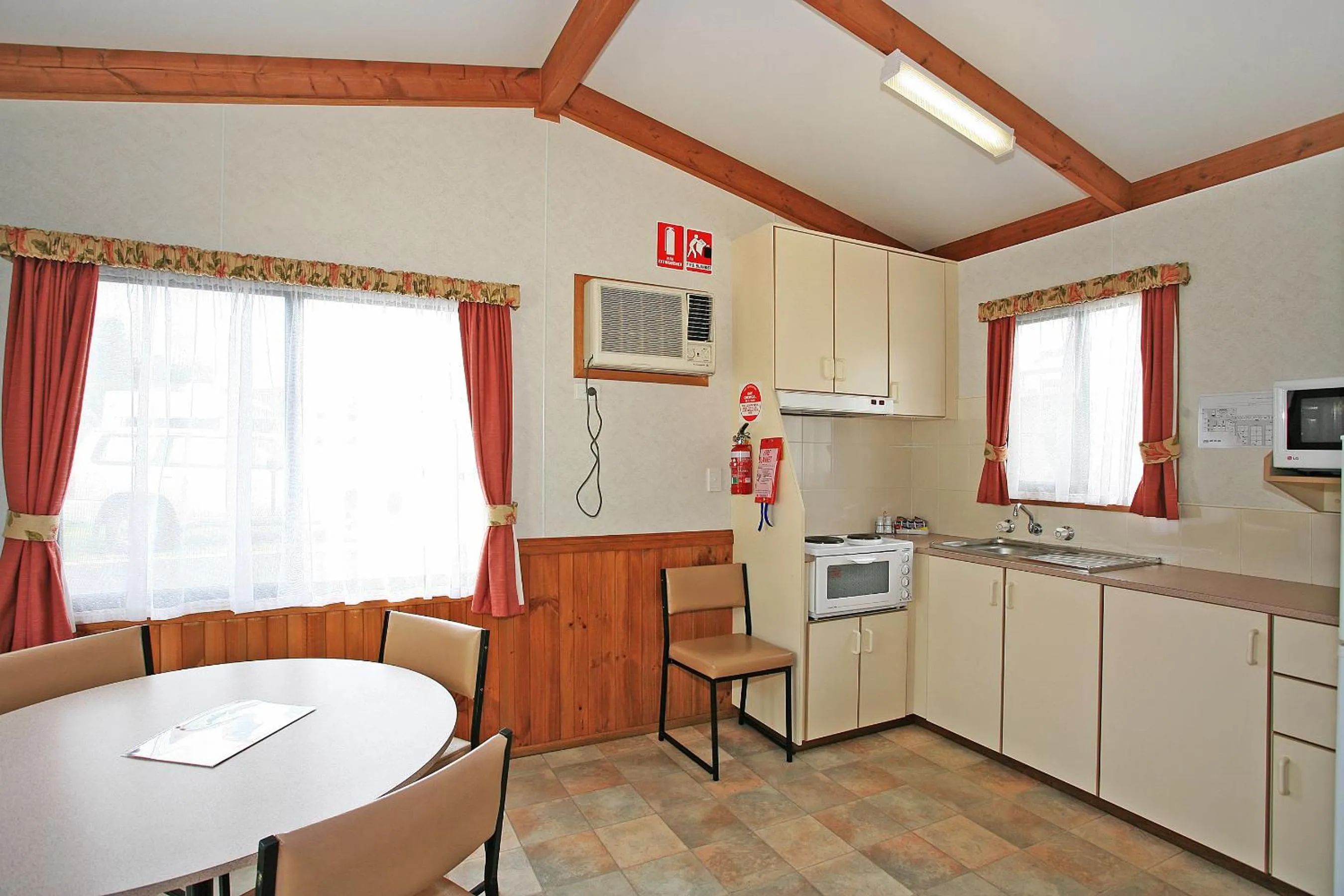 Kitchen or kitchenette in Warrnambool Holiday Village