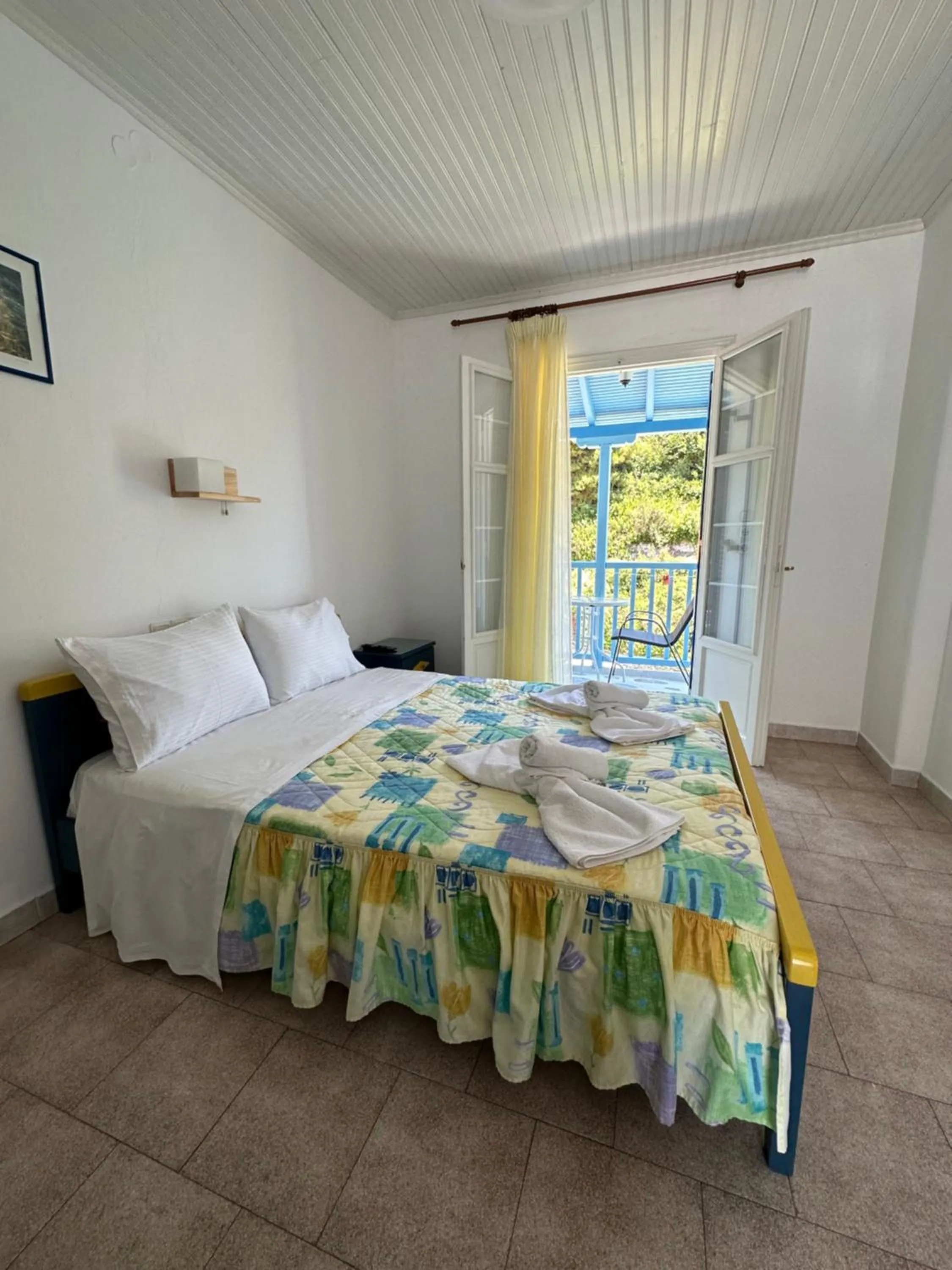 Bed in Galini Hellenic Hospitality