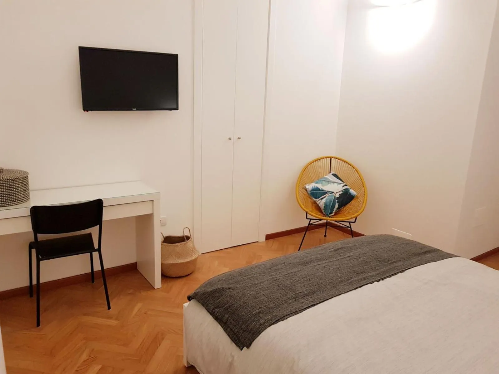 Photo of the whole room, Bed in BorgoAntico34 - Luxury Room