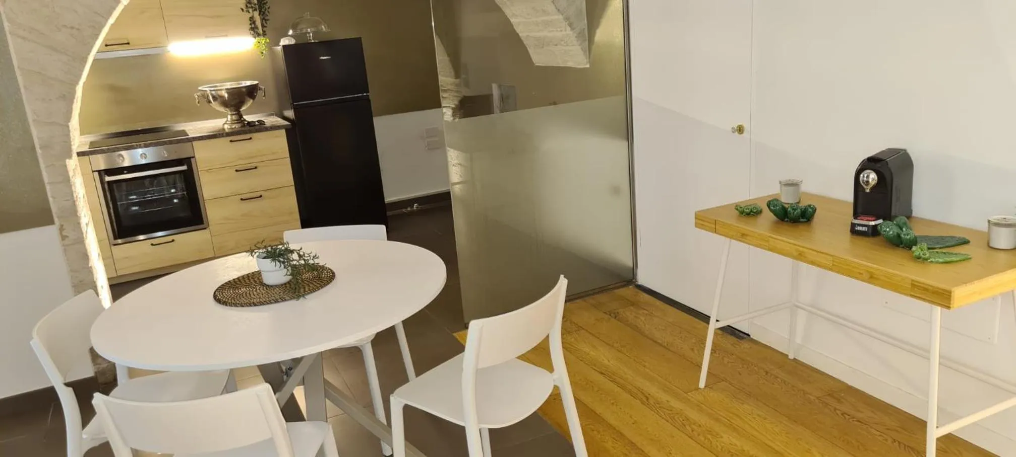 Kitchen or kitchenette in BorgoAntico34 - Luxury Room