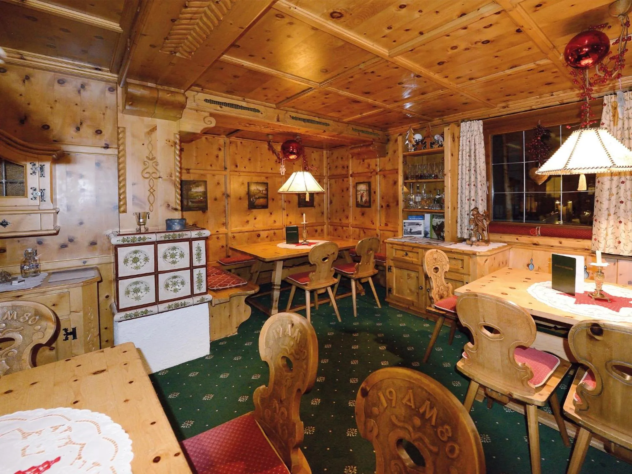 Drinks, Restaurant/Places to Eat in Hotel-Garni Felsenhof