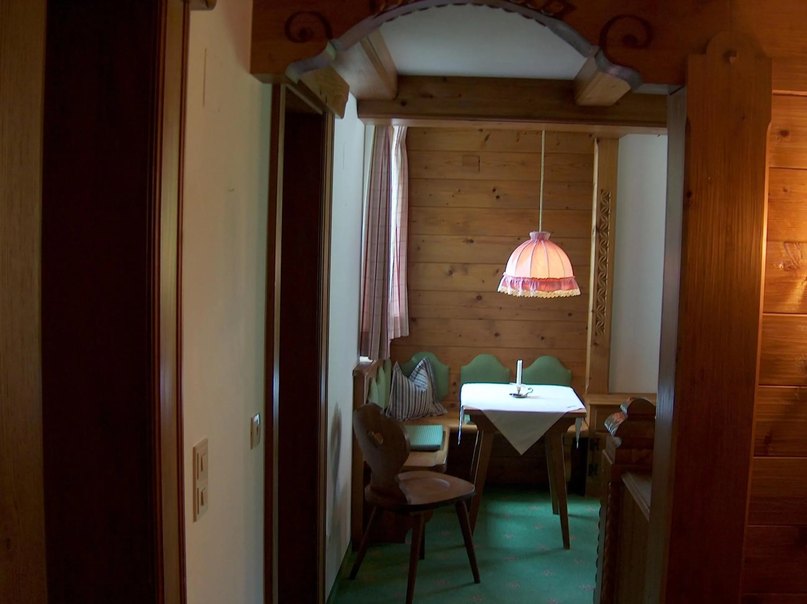 Restaurant/places to eat, Dining Area in Hotel-Garni Felsenhof