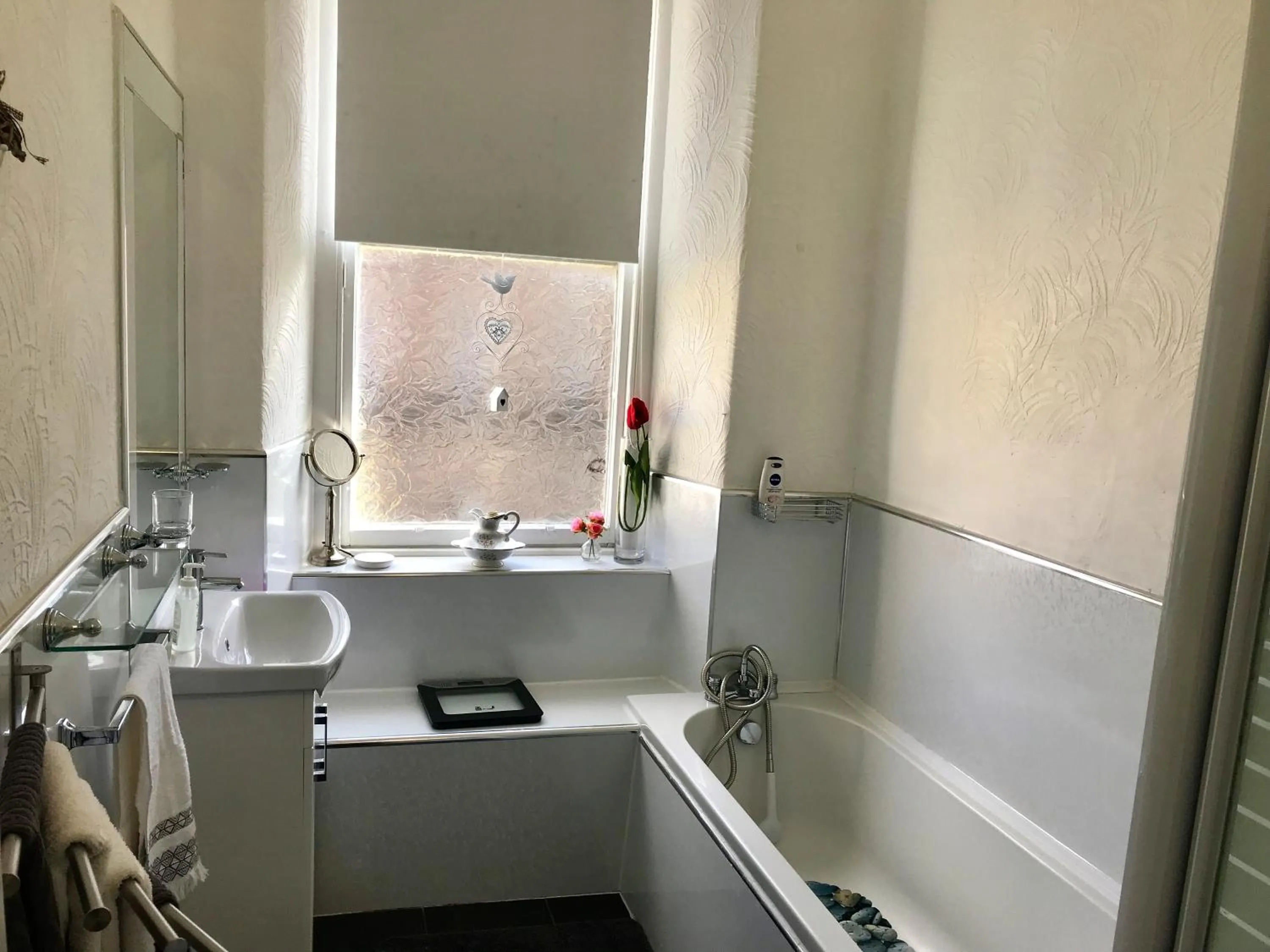 Shower in 233 Leith Apartment