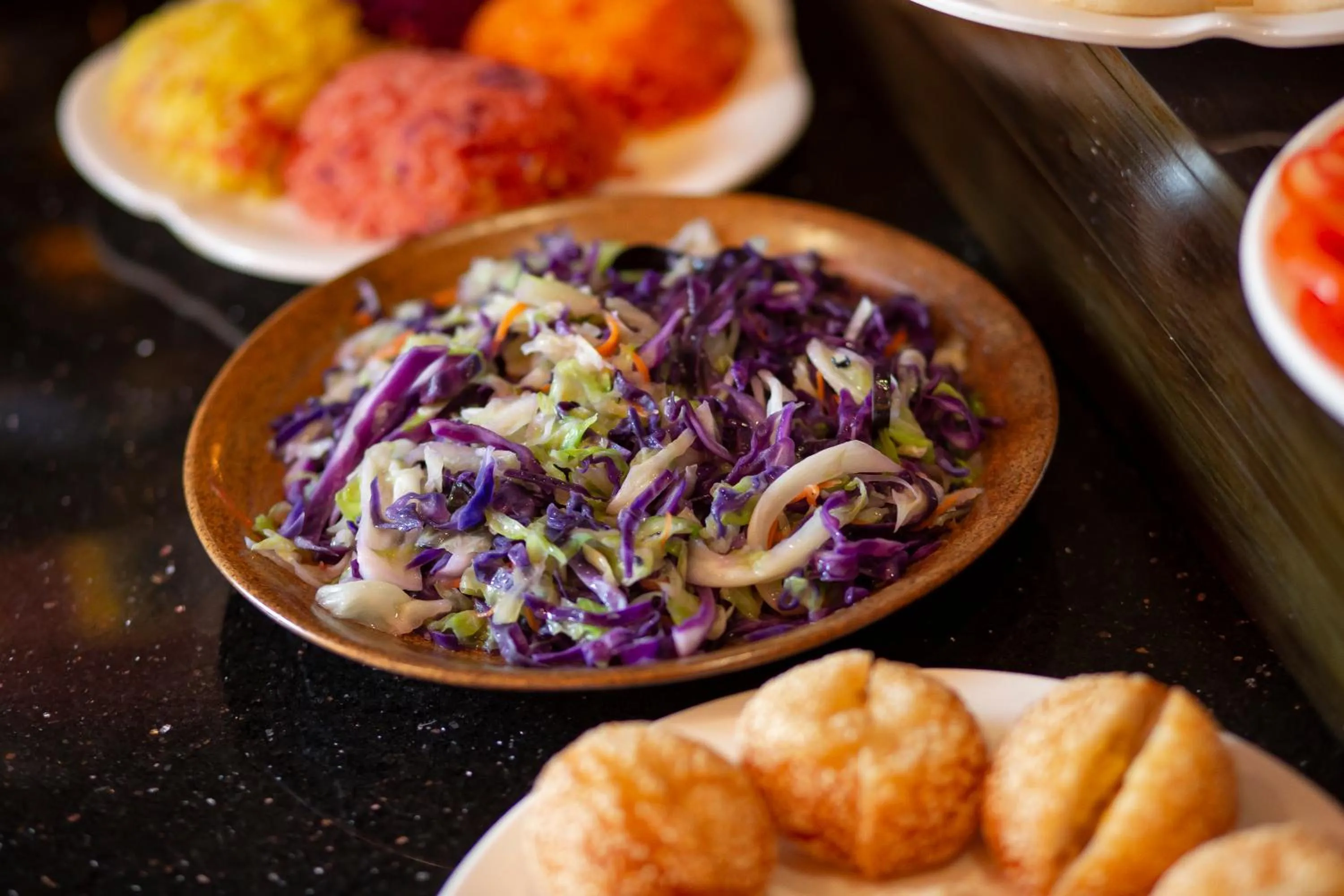 Food and drinks in Saparis Hotel