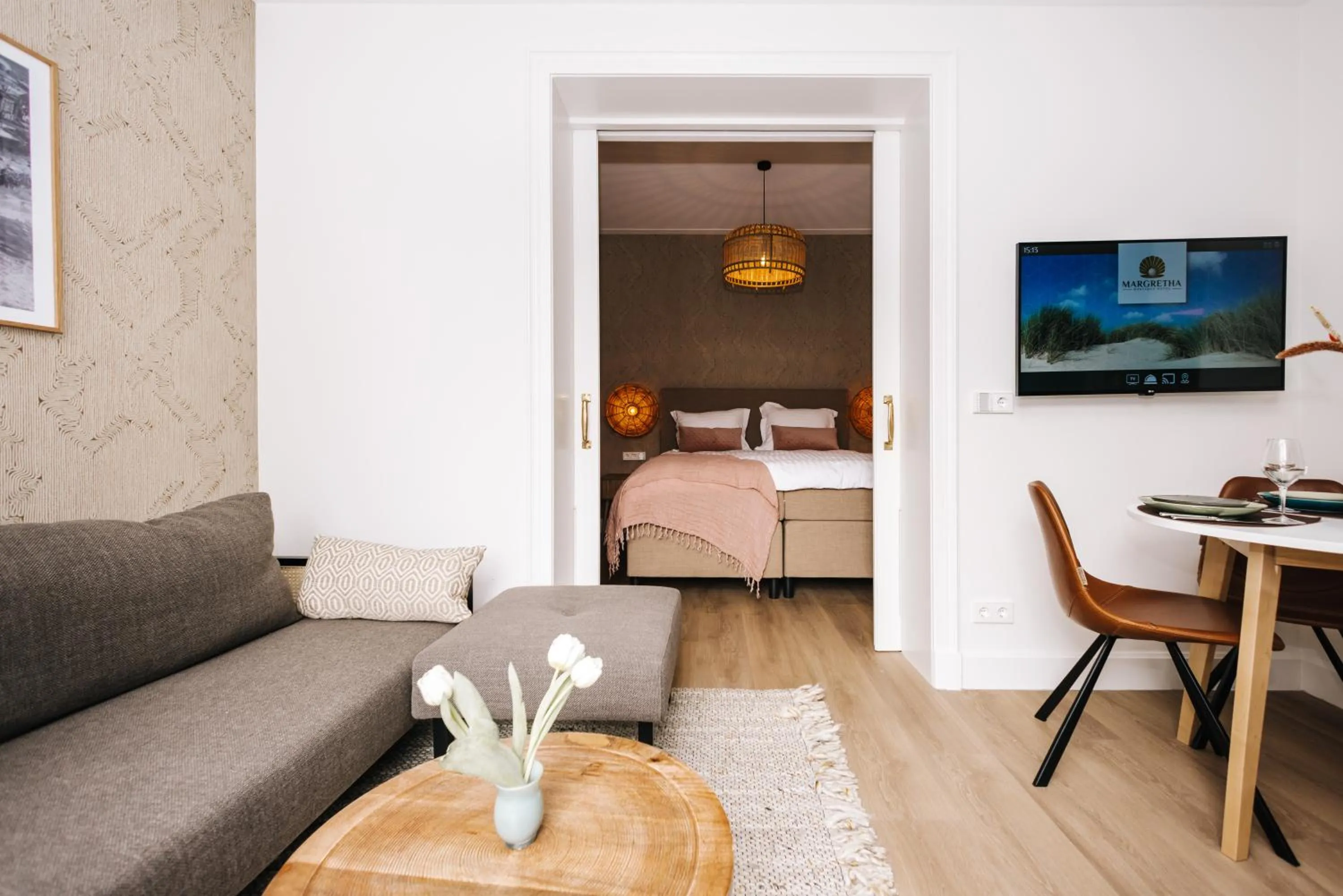 Living room, Bed in Boutique hotel Margretha