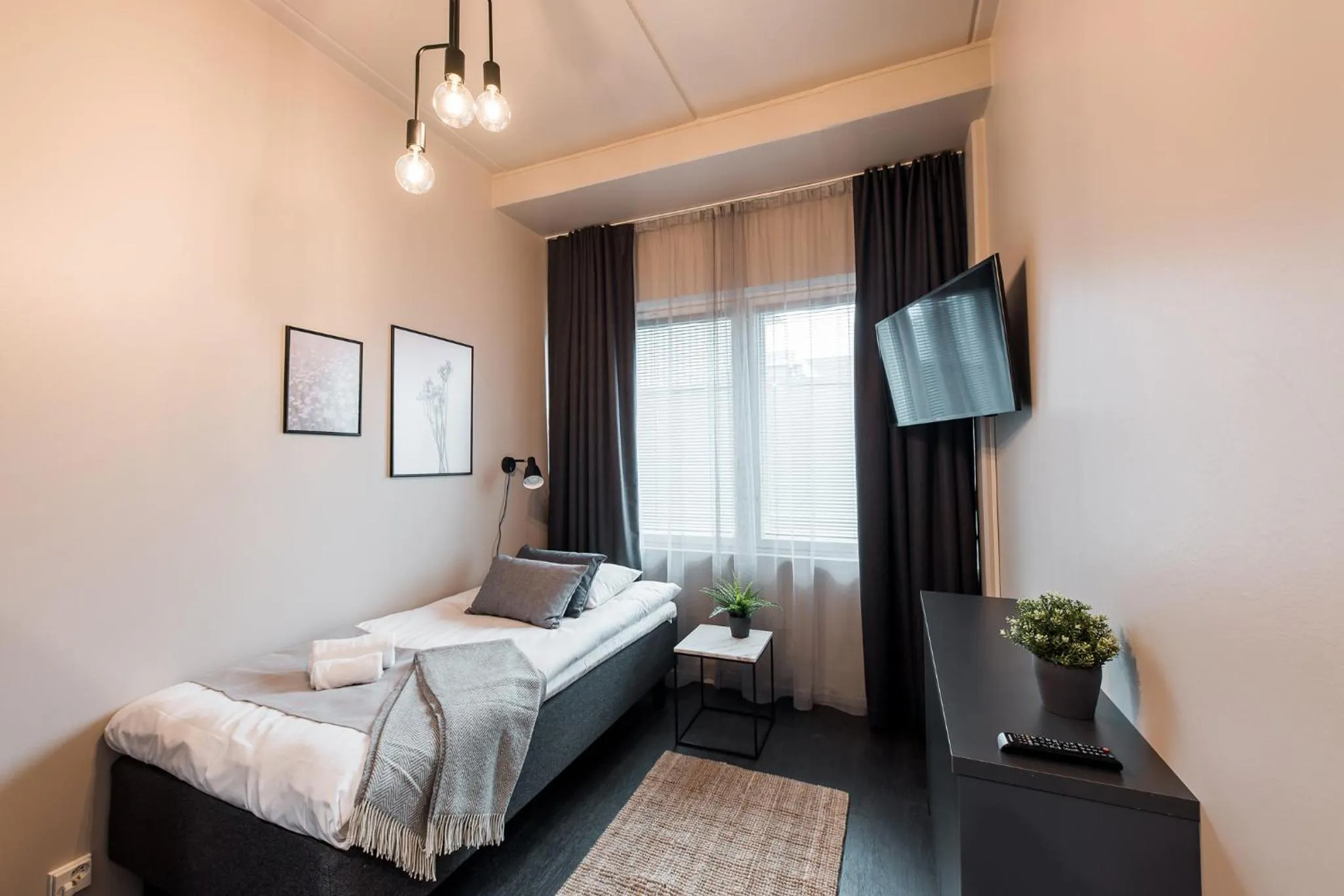 Bedroom, Bed in Forenom Aparthotel Vantaa Tikkurila