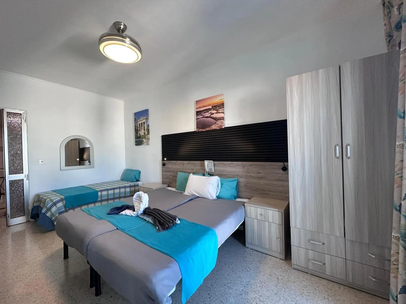 Bed in For Rest Aparthotel