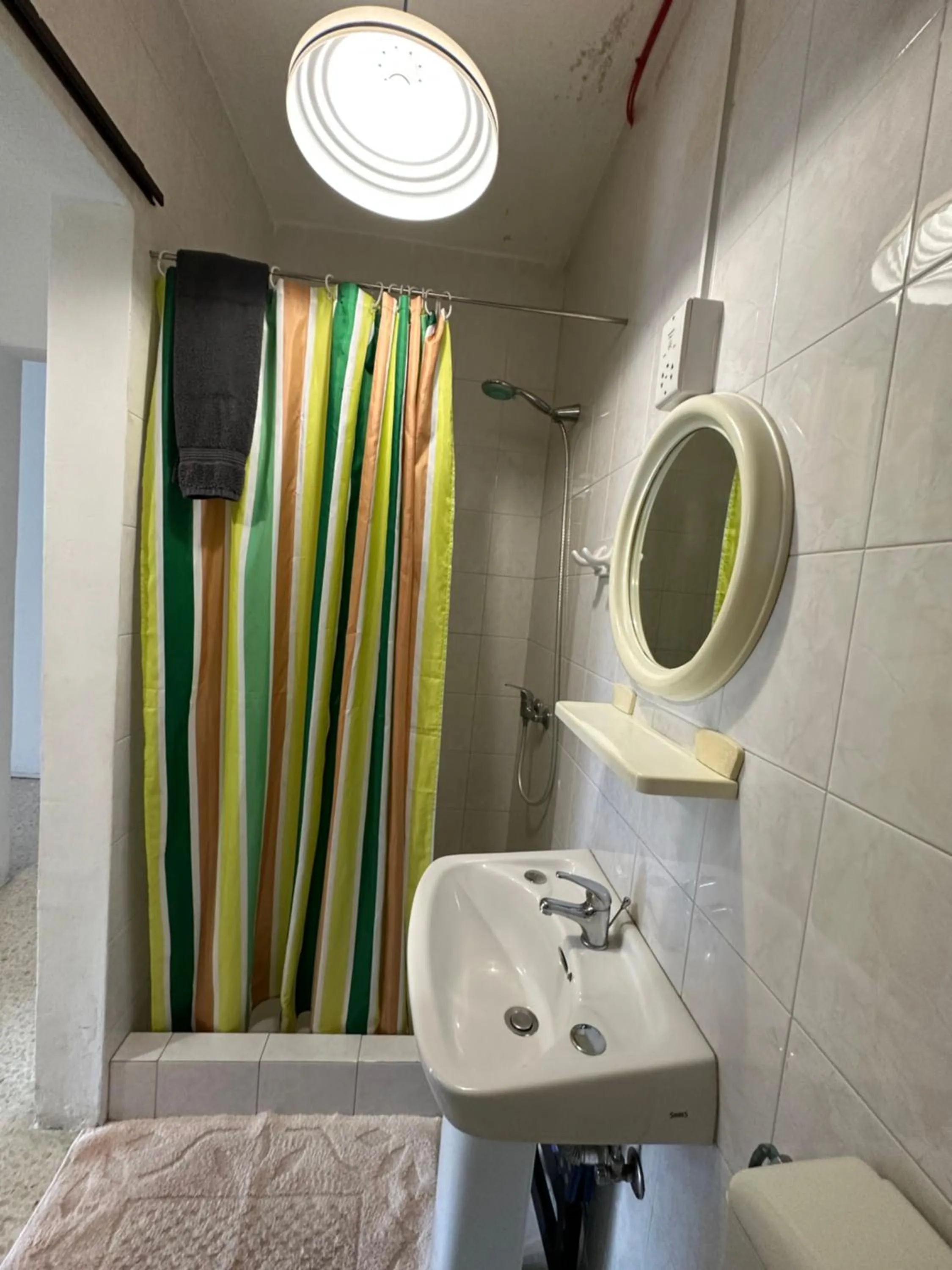 Shower in For Rest Aparthotel