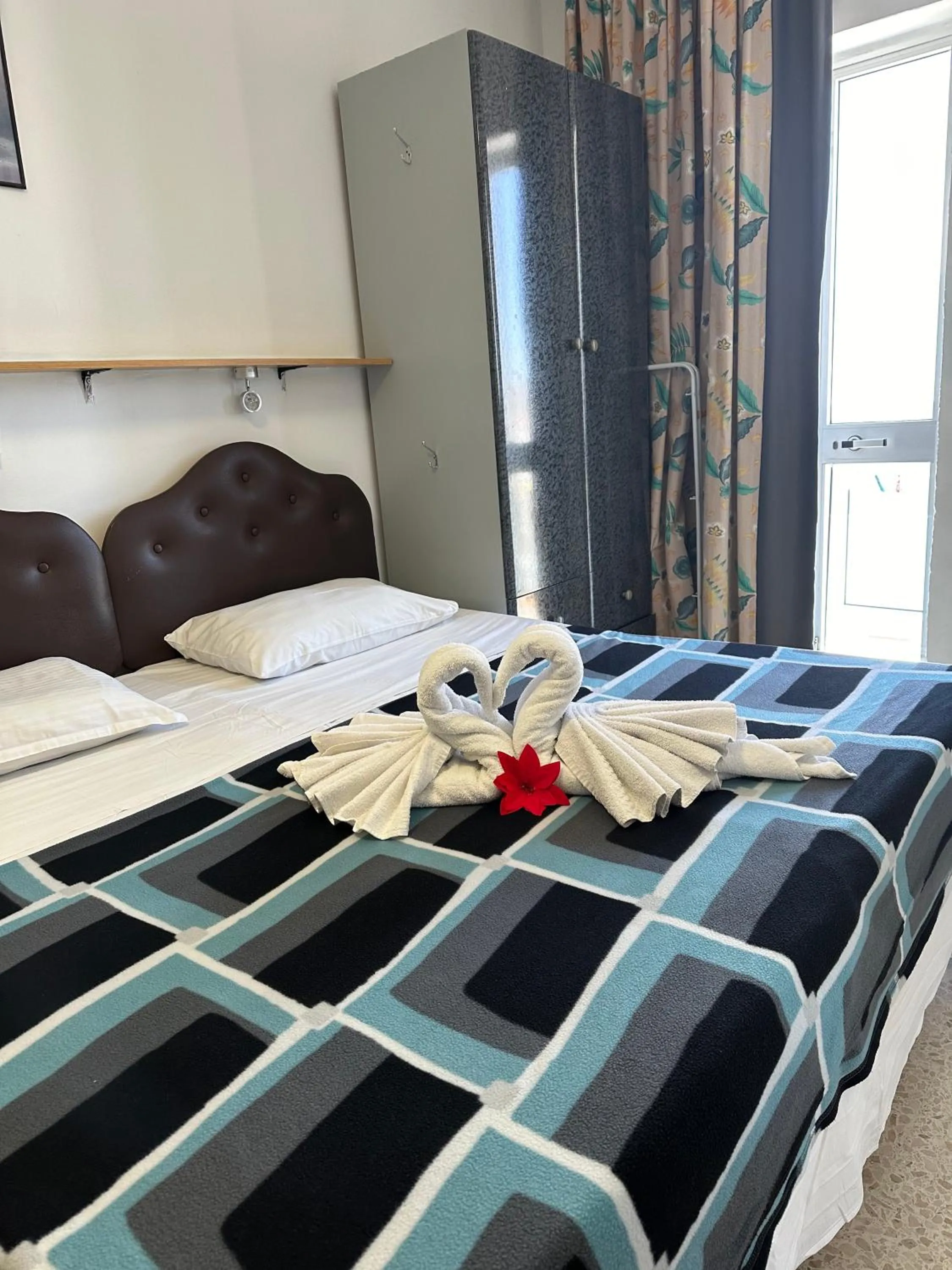 Bed in For Rest Aparthotel