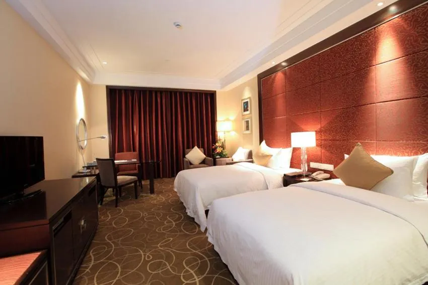 Photo of the whole room in Howard Johnson Tongfang Plaza Zhuji