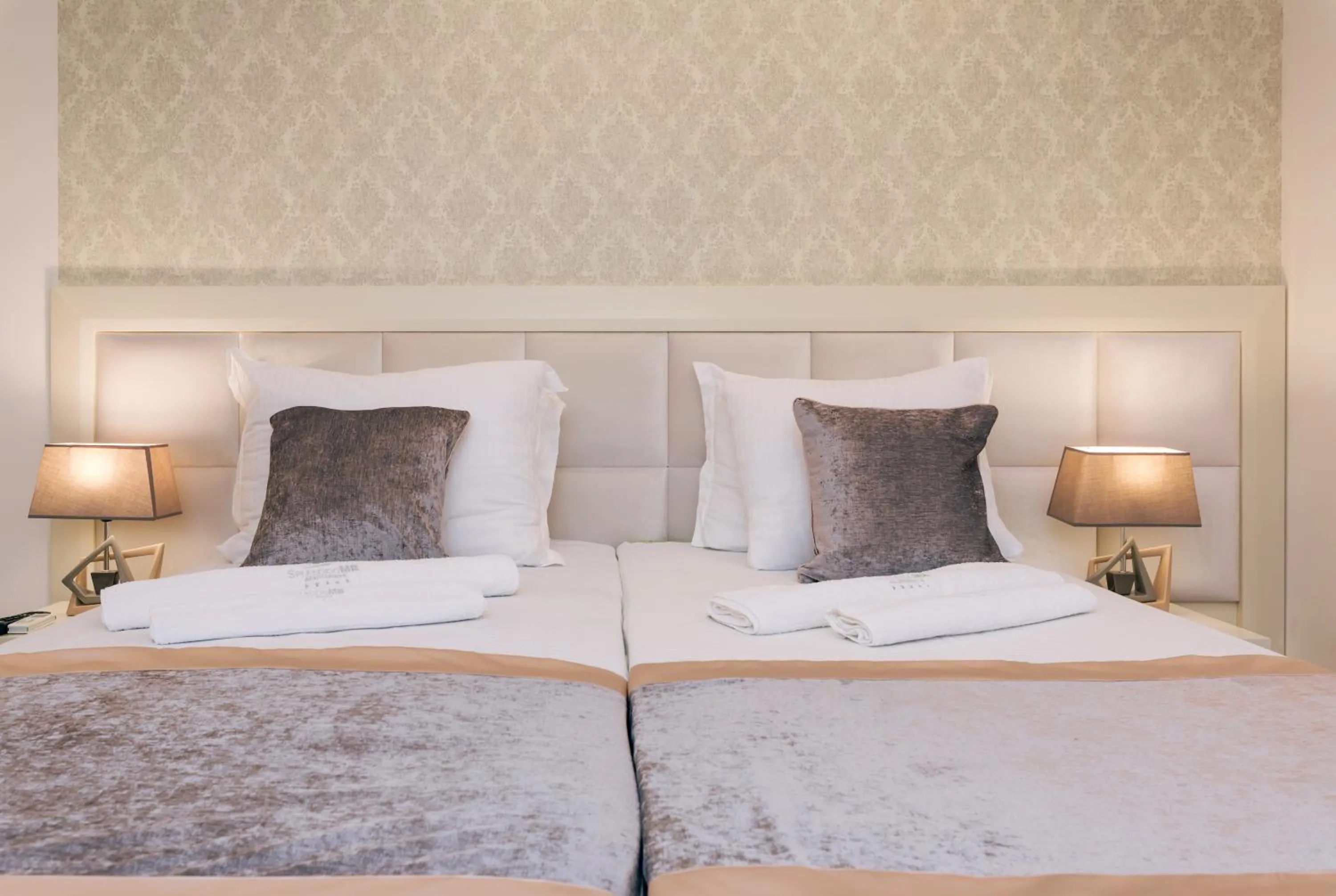 Bed in Splendido MB Apartments