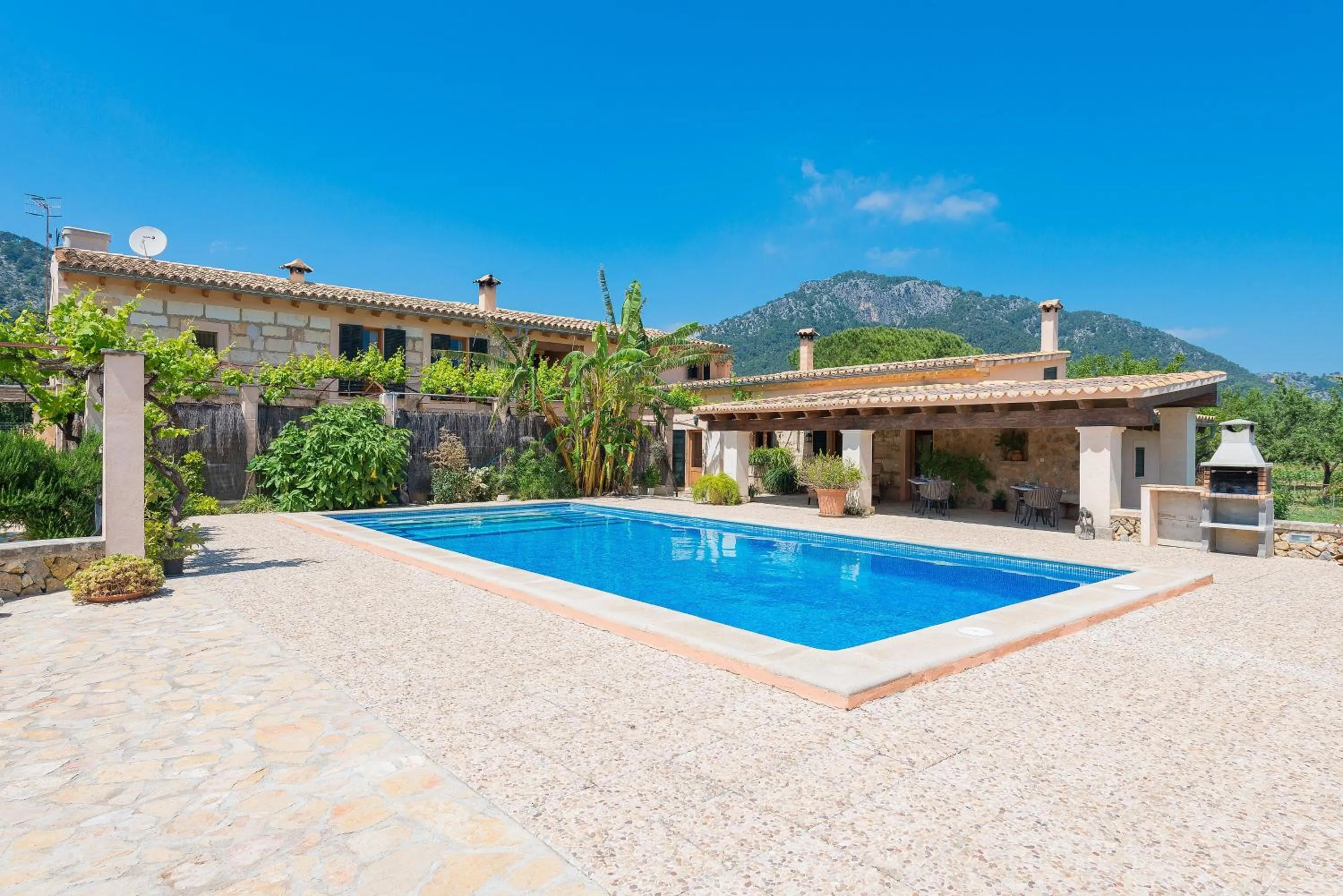 Swimming pool in Finca - Agroturisme Sa Parellada