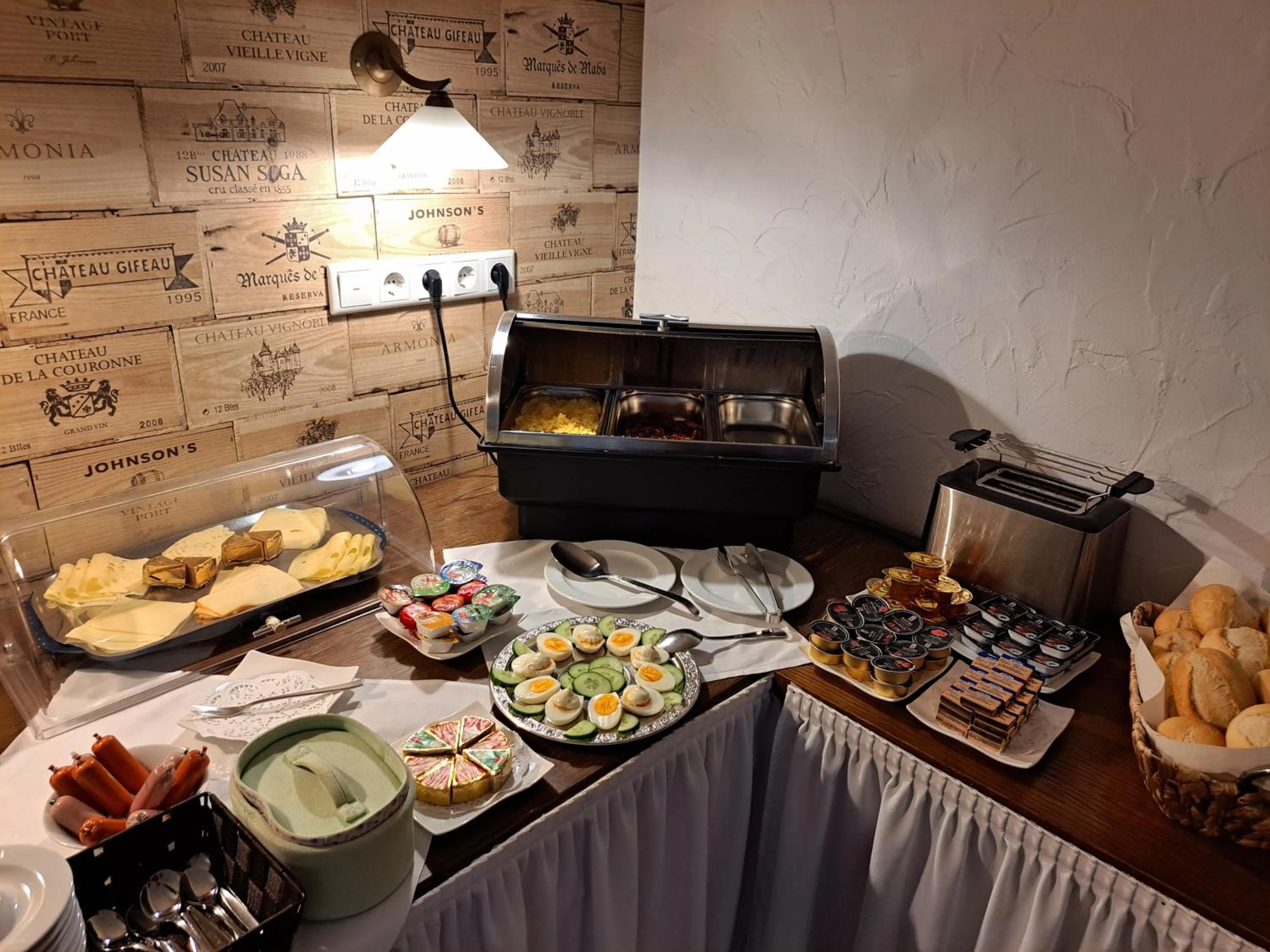 Buffet breakfast in Hotel Angerland Garni