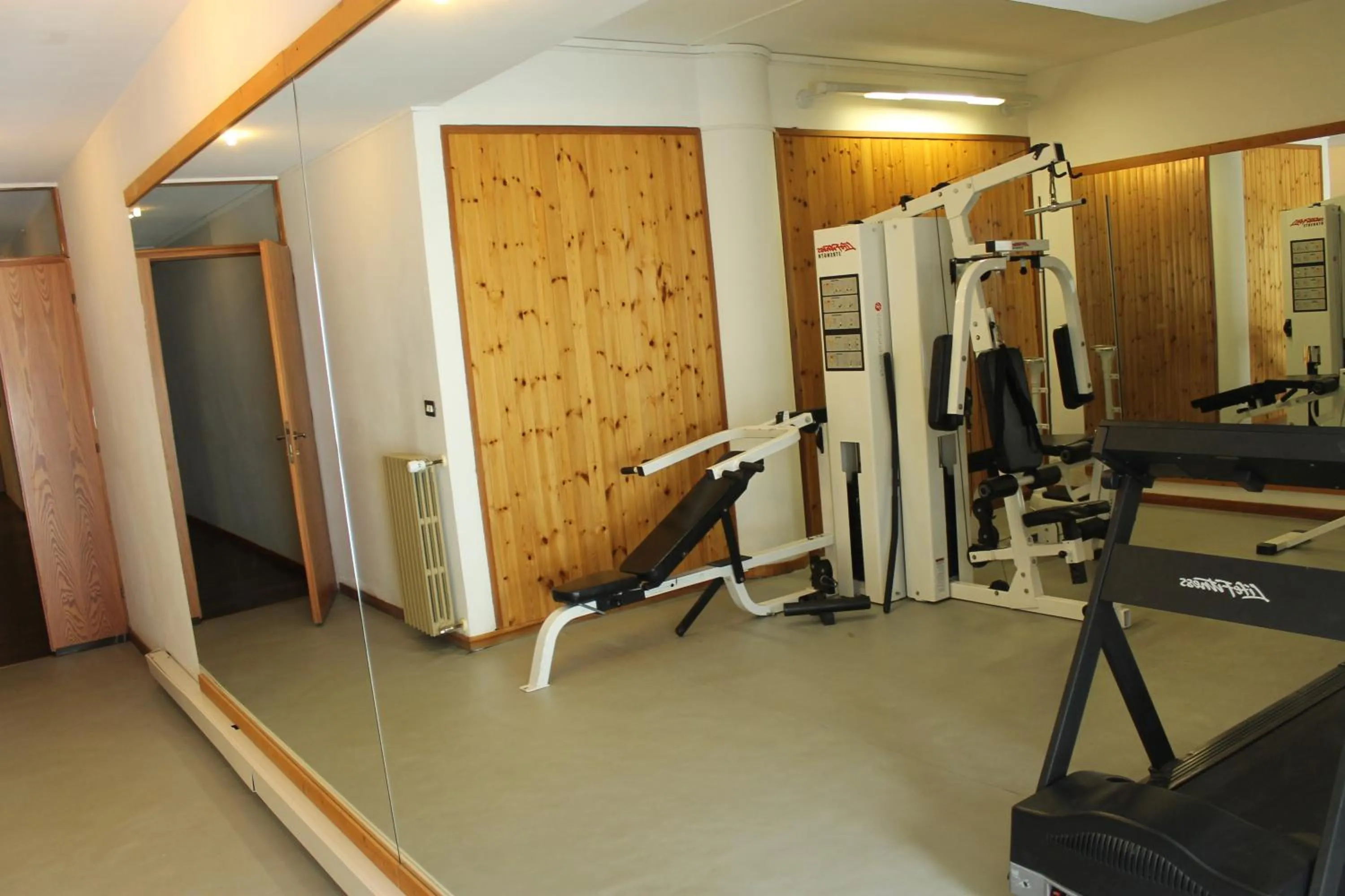 Fitness centre/facilities in La Trinitè Monboso Hotel