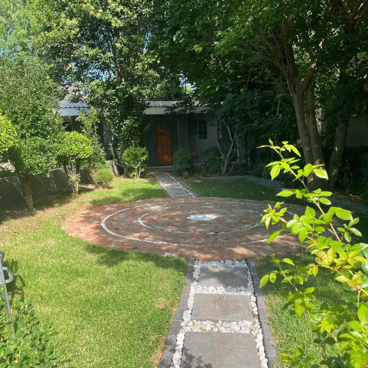 Garden view in Marion Lodge