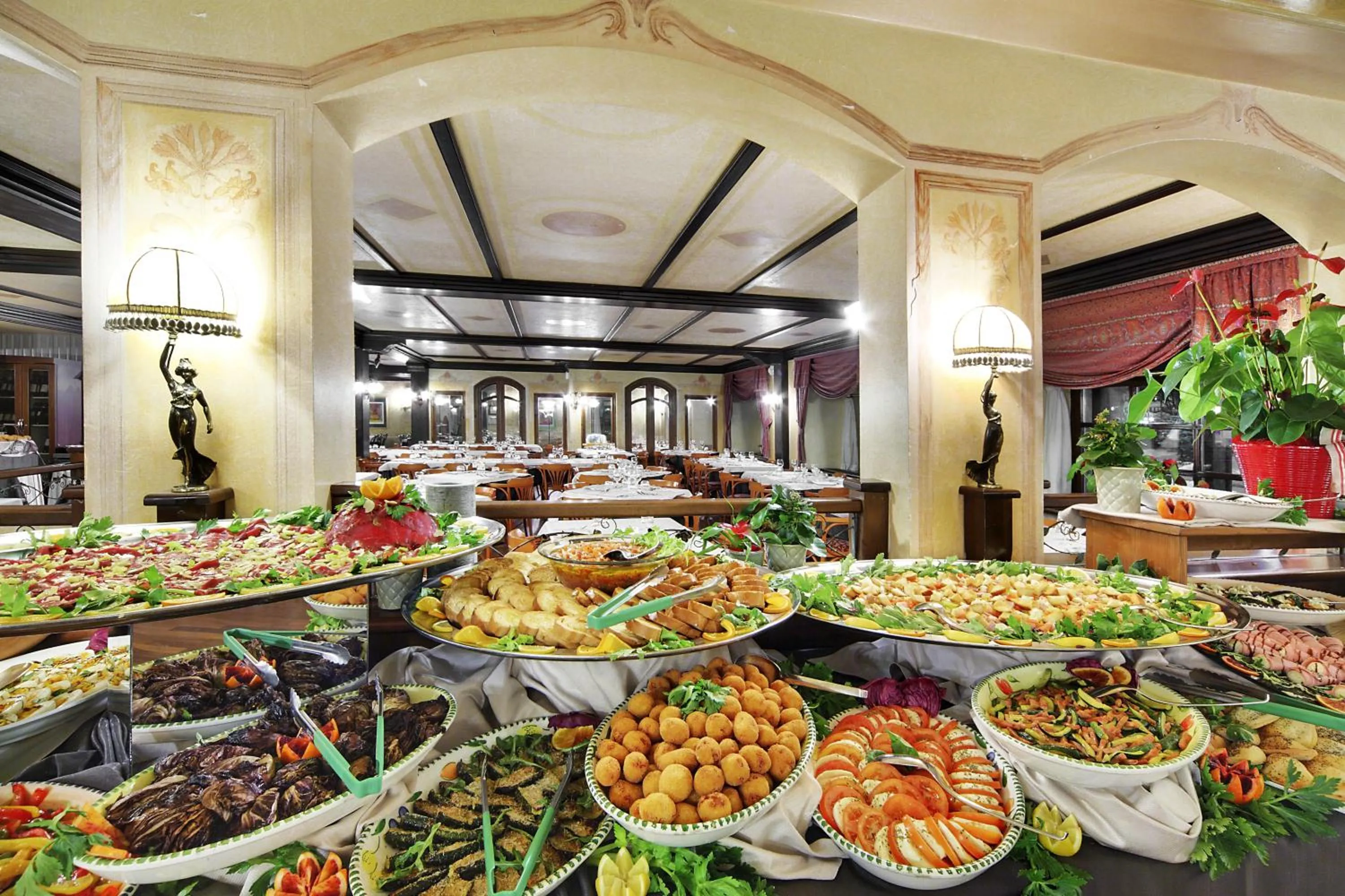 Restaurant/places to eat in Hotel Club Relais Des Alpes