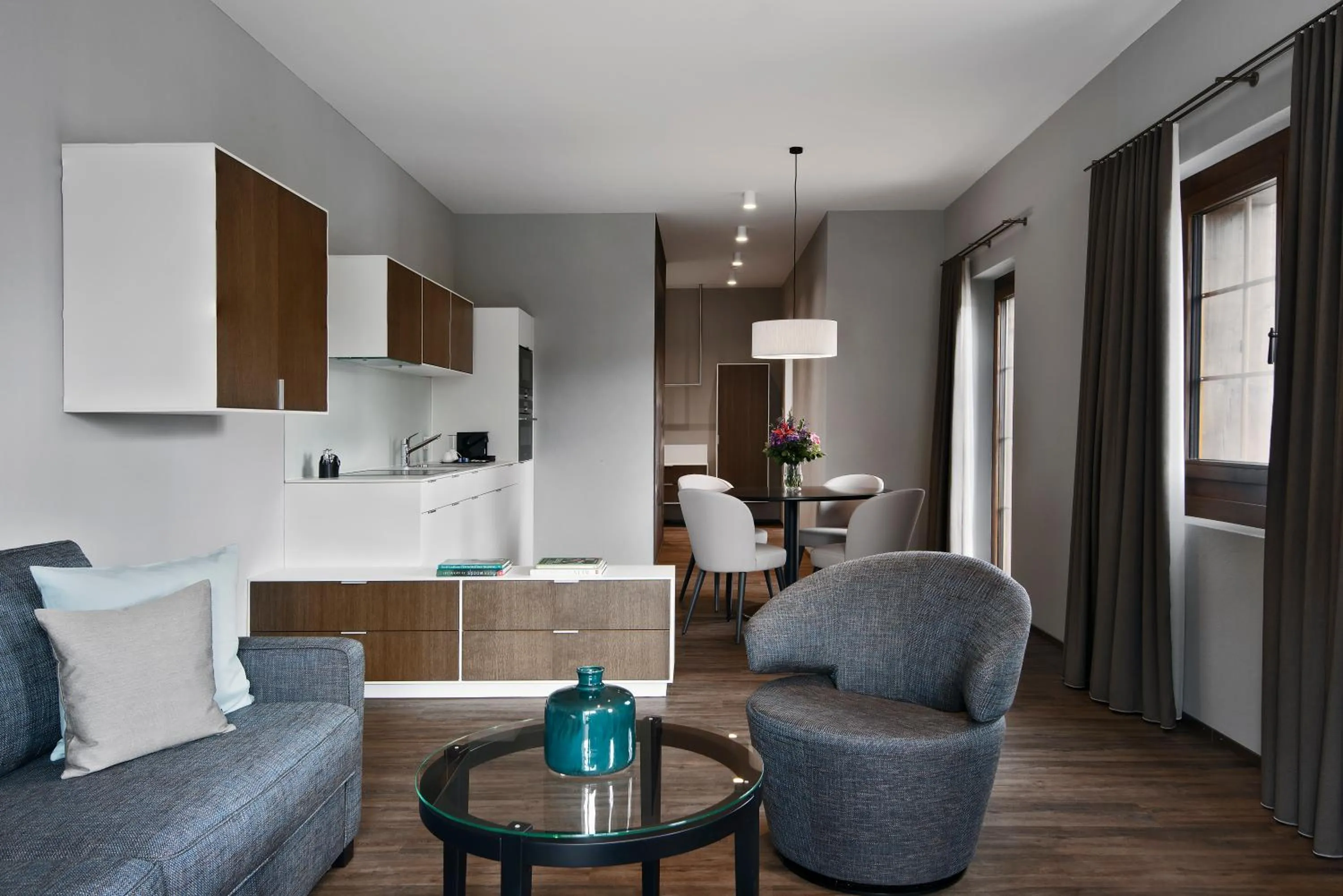 Photo of the whole room in Hotel Mischun