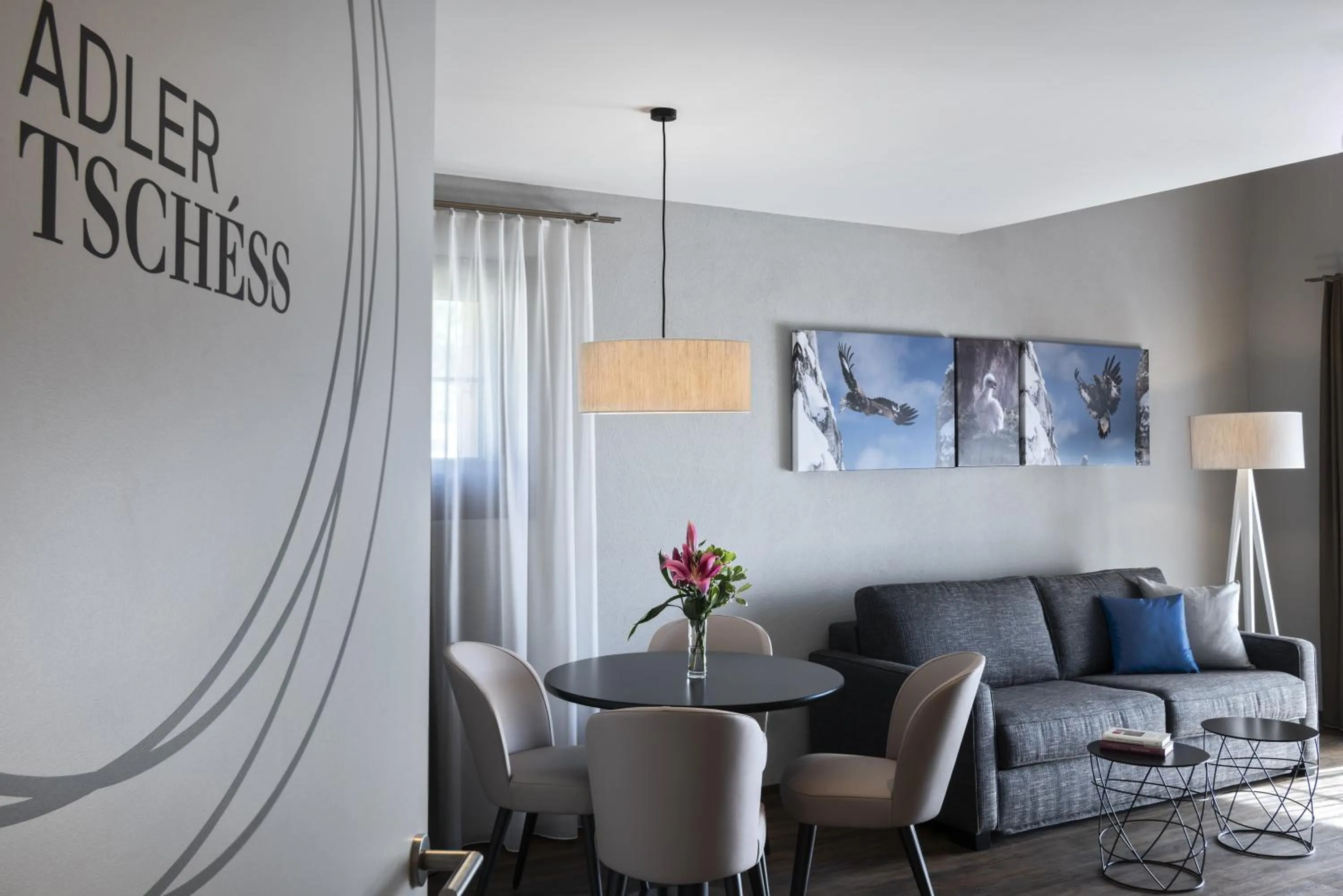 Photo of the whole room in Hotel Mischun