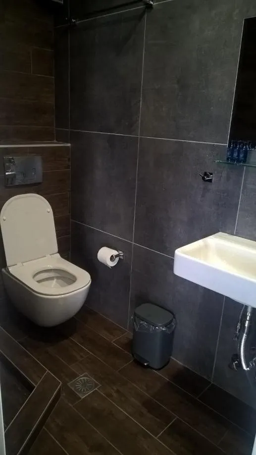 Studio with Mountain View in Oasis