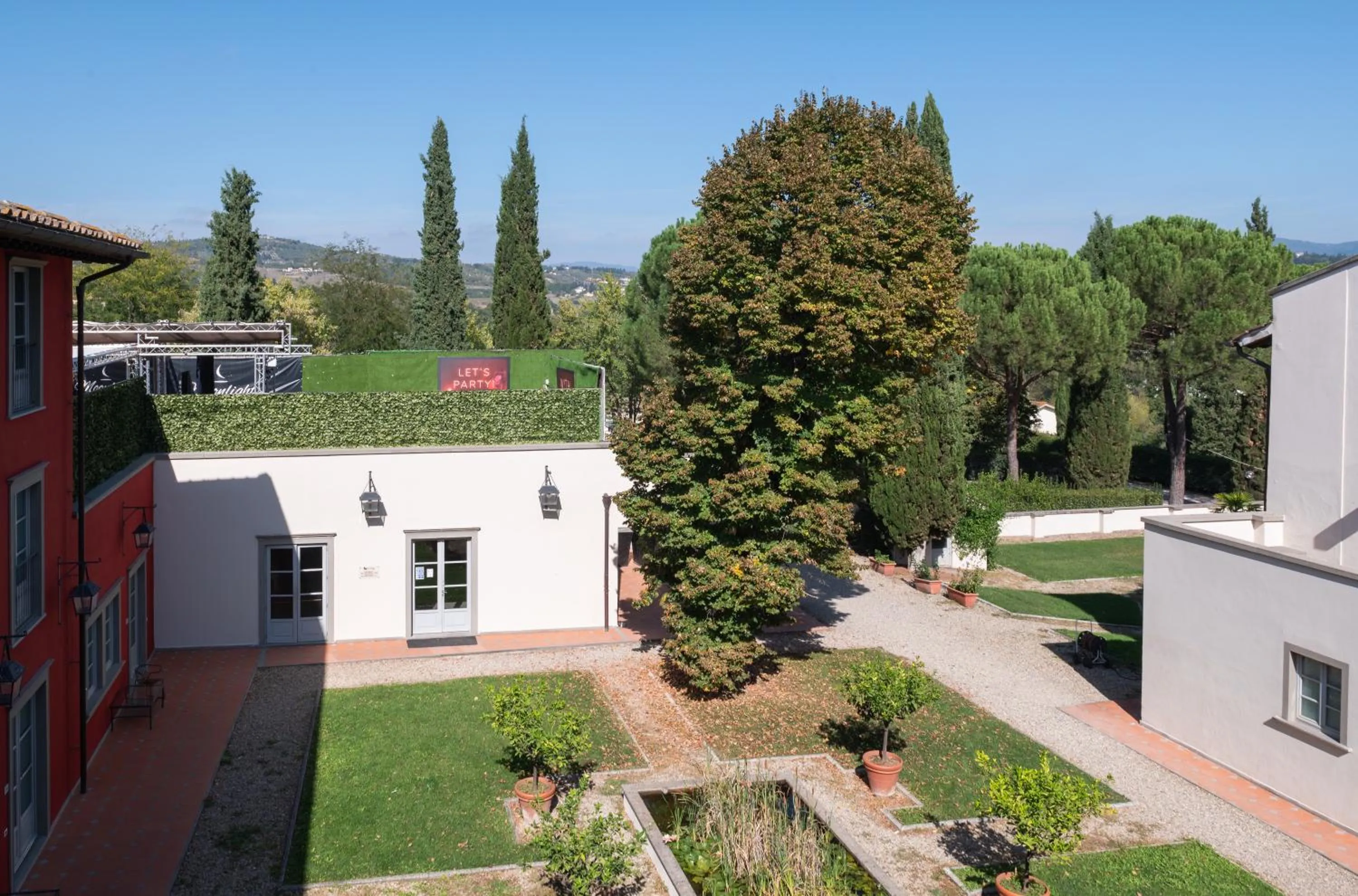 Property building in Villa Il Palagio