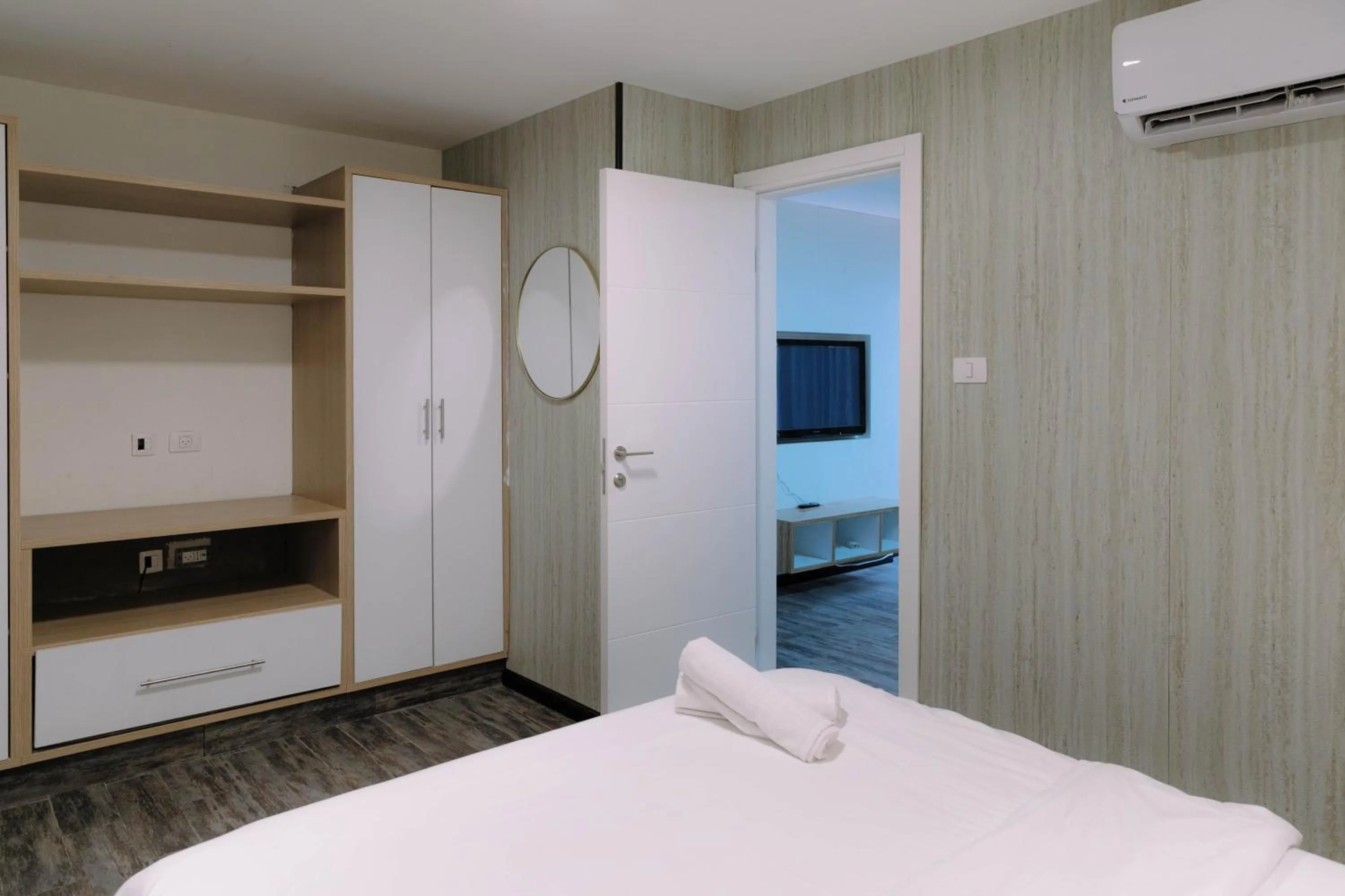 Bed in Rich Luxury Suites - Renovated