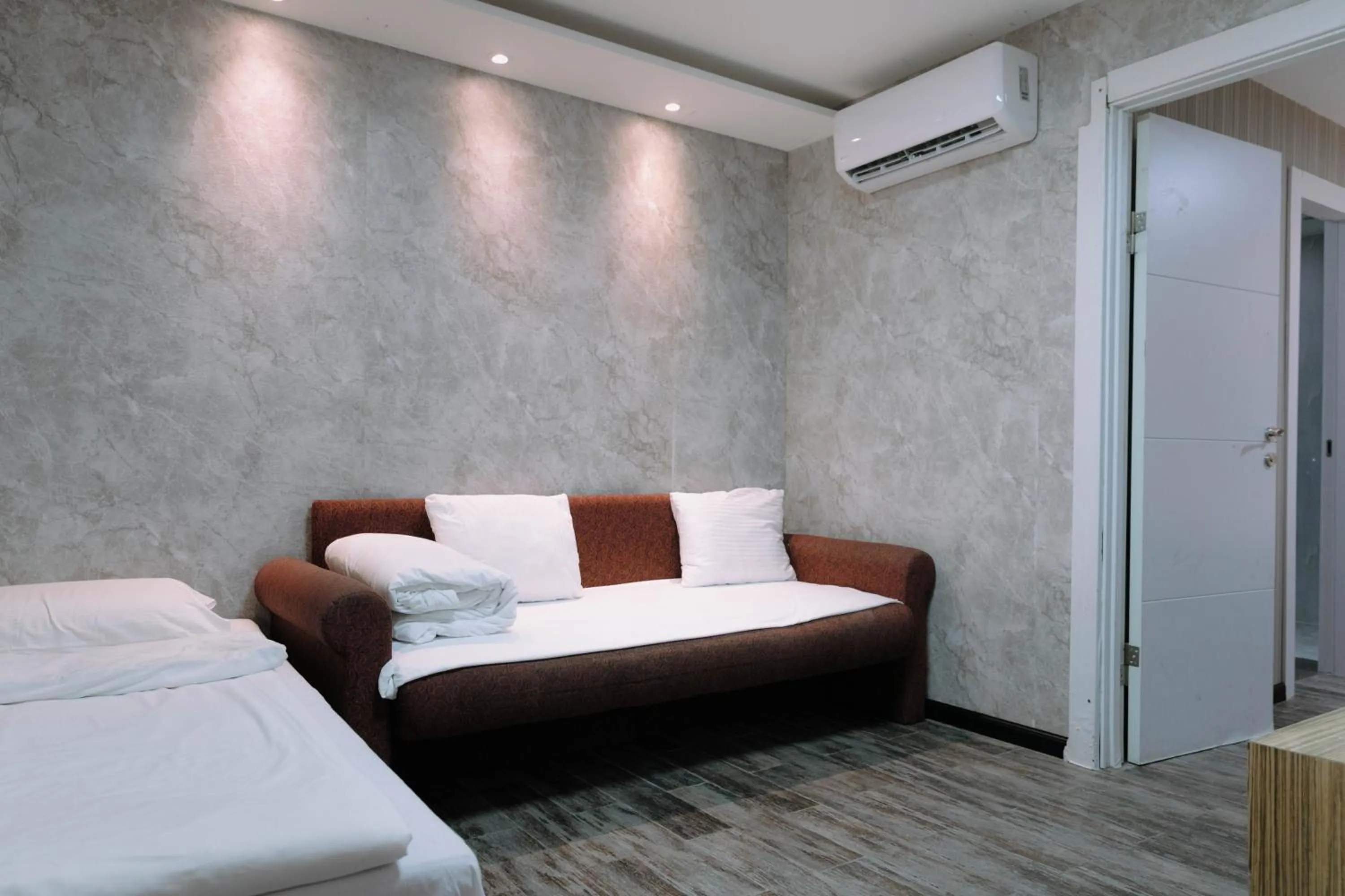 Bed in Rich Luxury Suites - Renovated