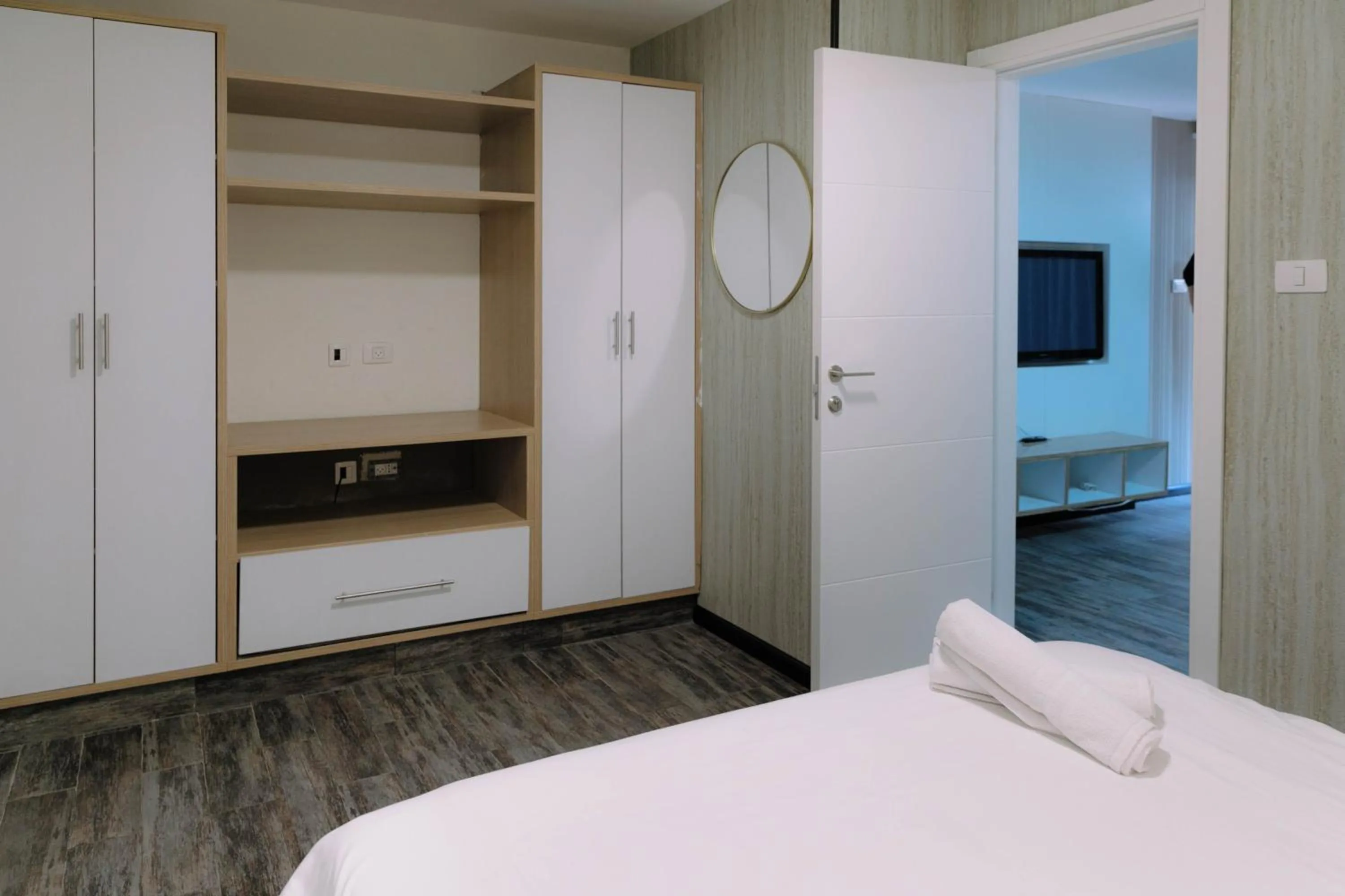 Bed in Rich Luxury Suites - Renovated