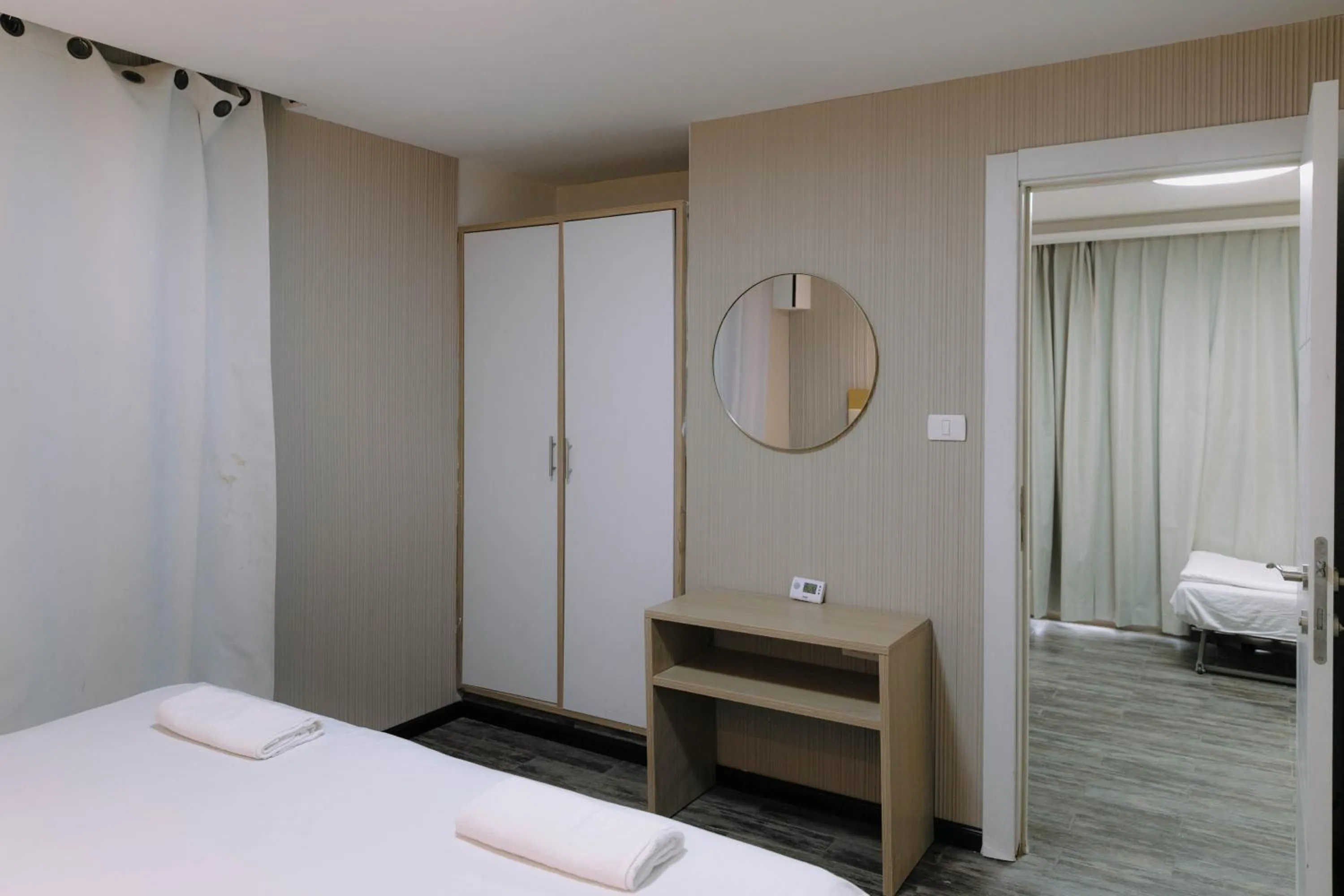 Bed in Rich Luxury Suites - Renovated