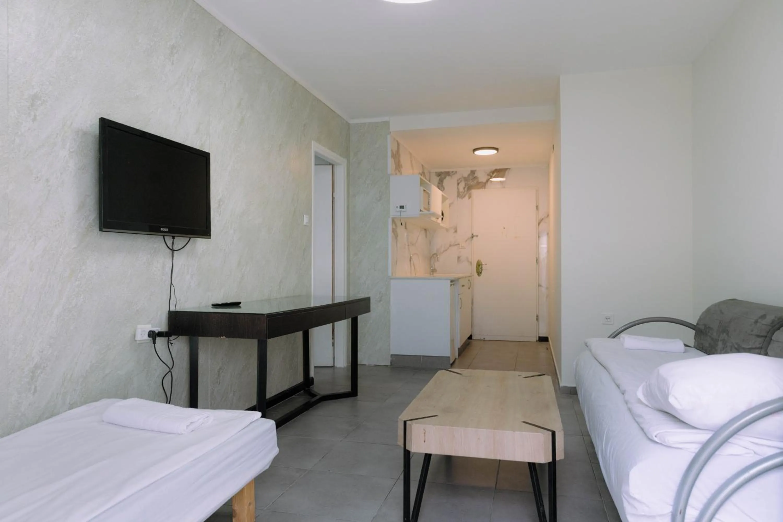 Bed in Rich Luxury Suites - Renovated