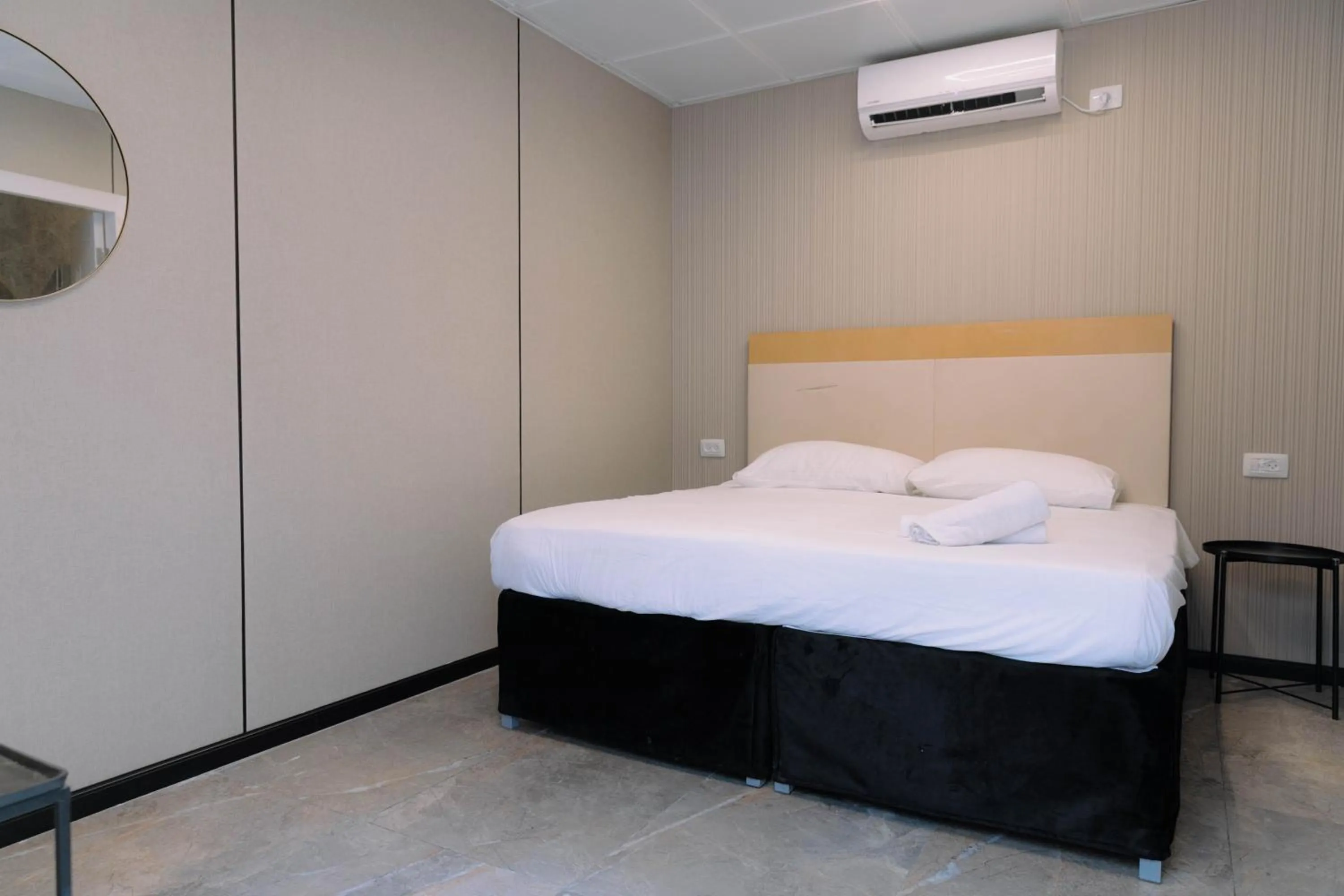 Bed in Rich Luxury Suites - Renovated