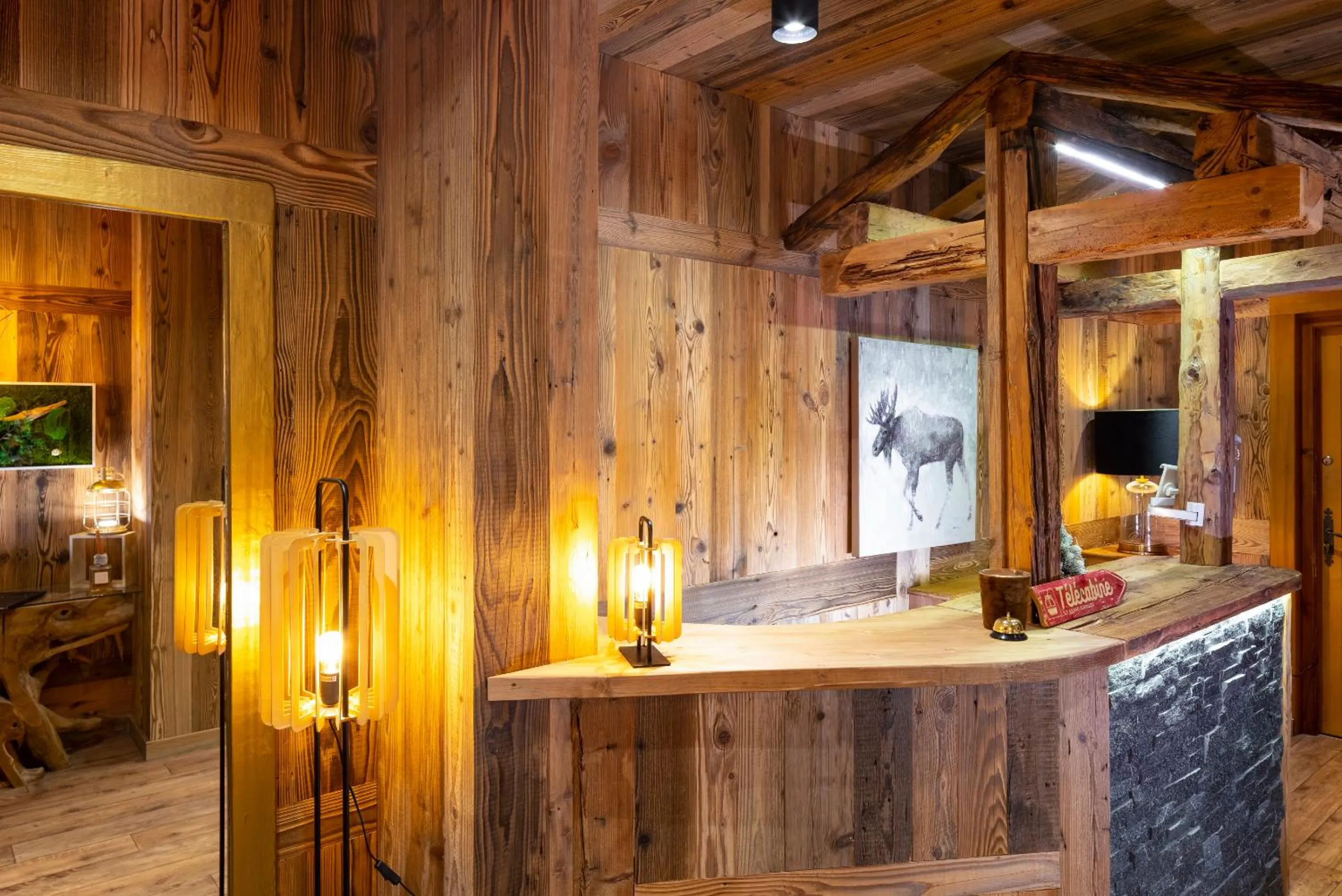 Lobby or reception in Hôtel et Spa Le Vermont