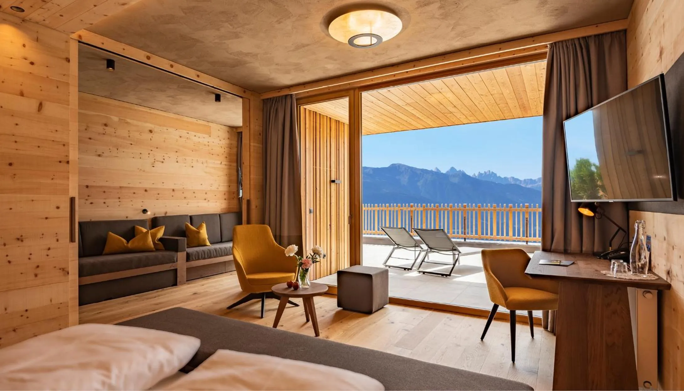 Photo of the whole room in Tratterhof Mountain Sky Hotel