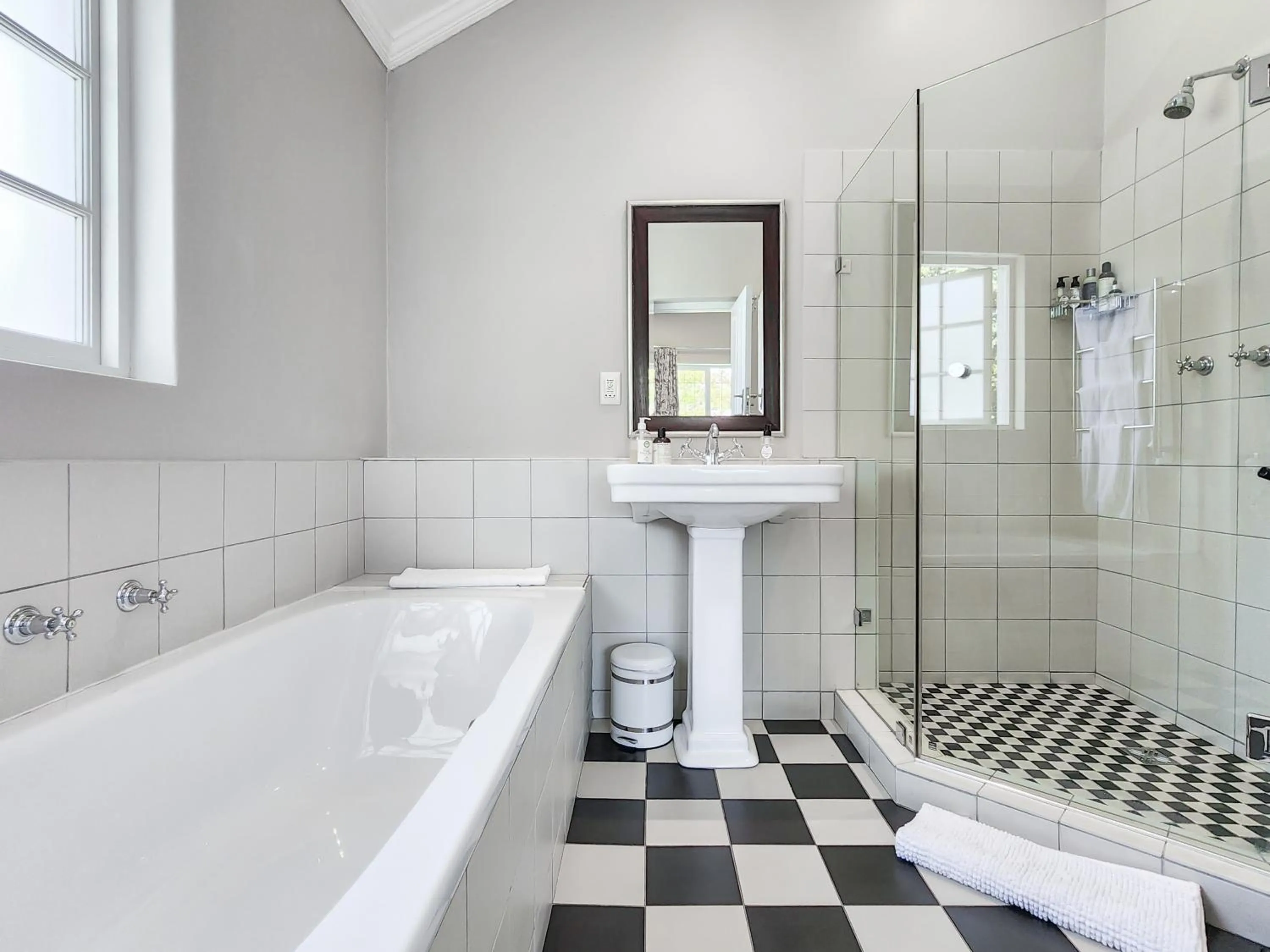 Bathroom in Roodenburg House