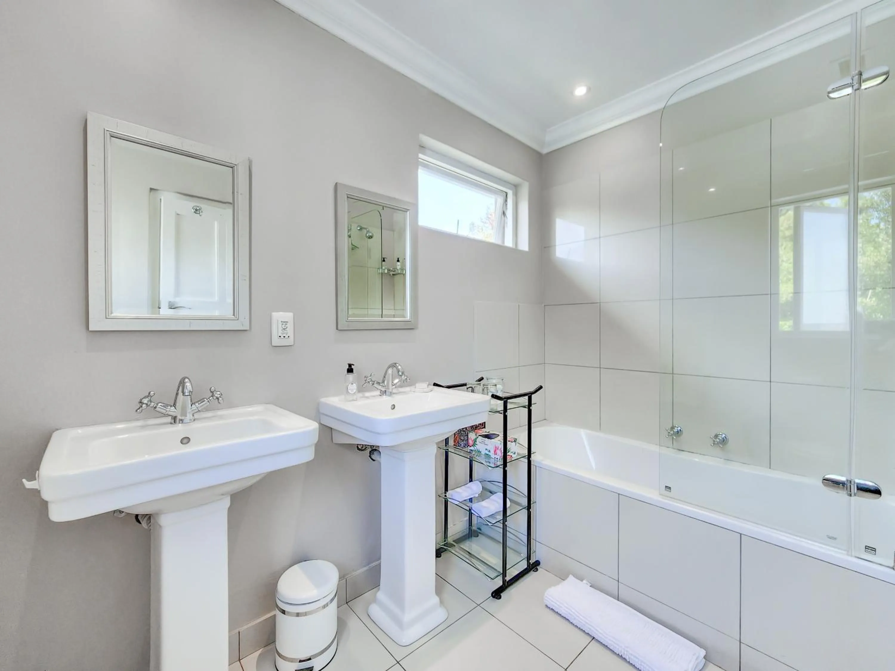 Bathroom in Roodenburg House