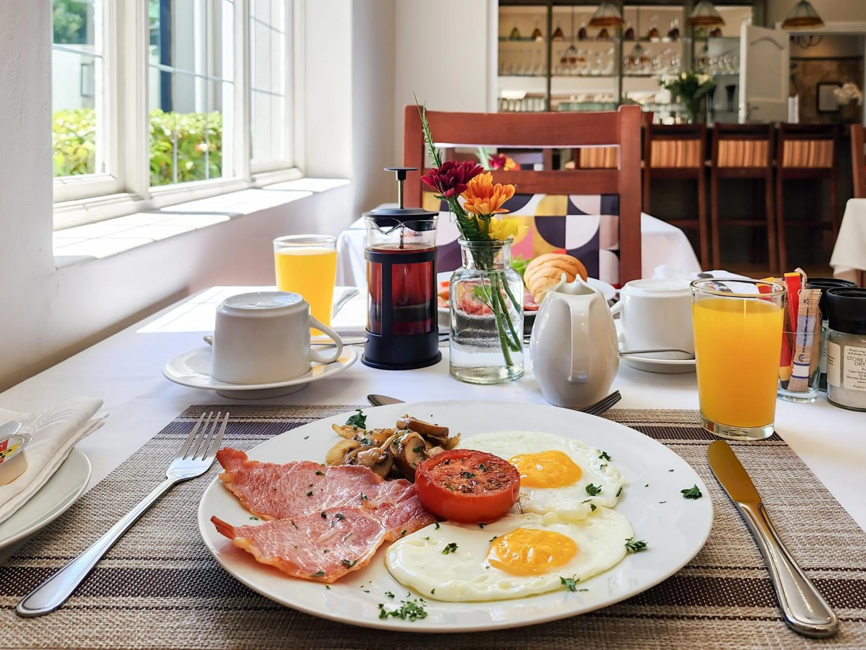 Breakfast in Roodenburg House