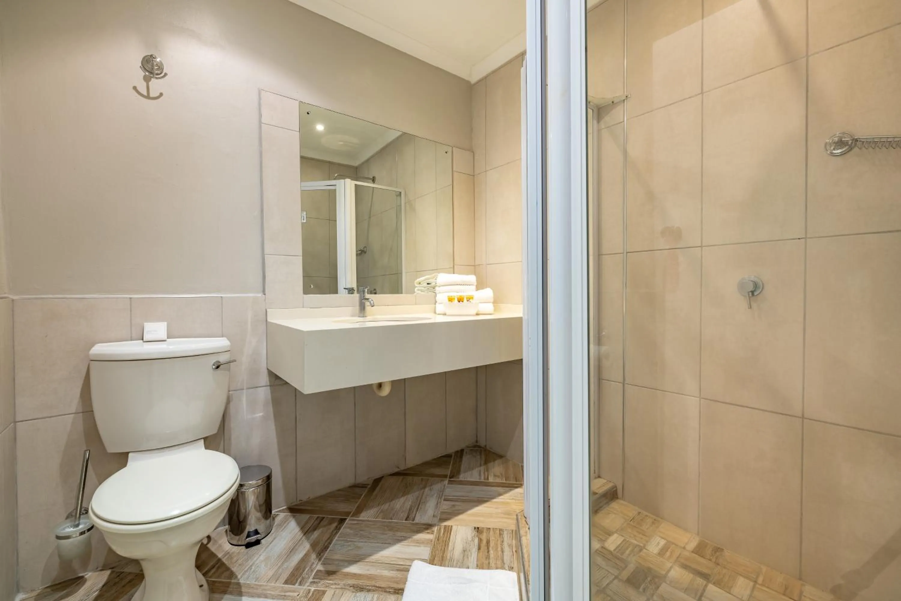 Bathroom in Hotel Numbi & Garden Suites