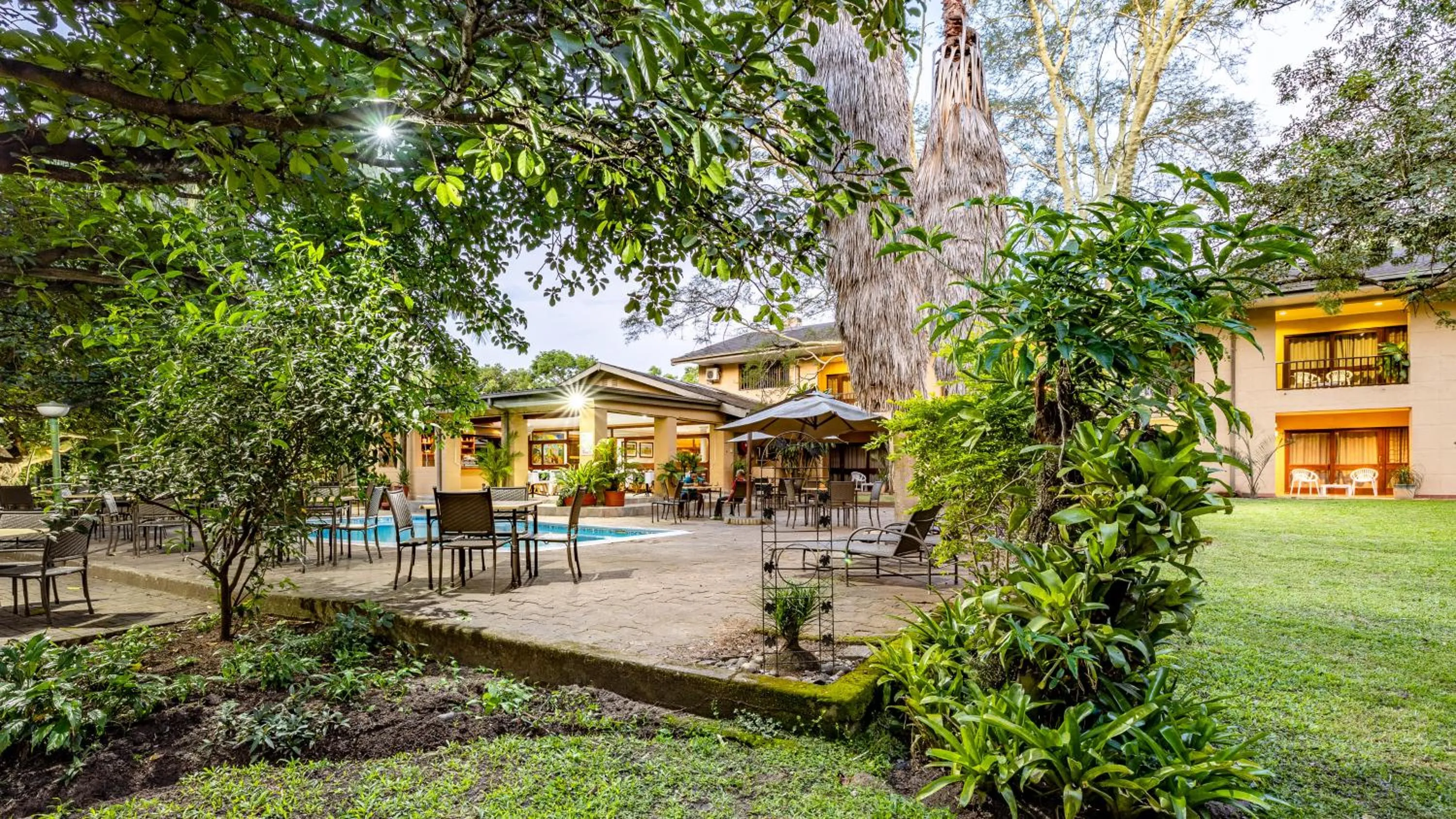 Property building in Hotel Numbi & Garden Suites