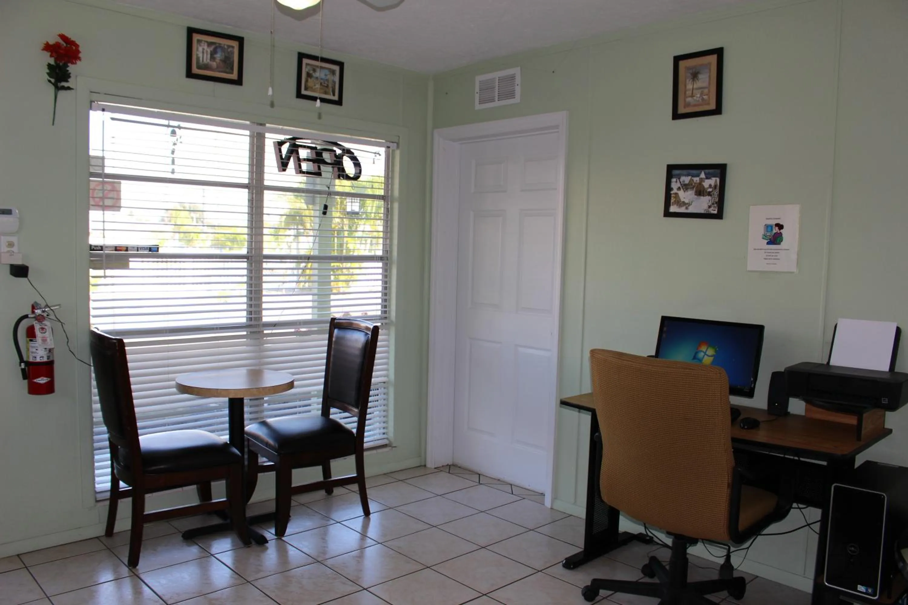 Business facilities in Sunshine Inn & Suites Venice, Florida