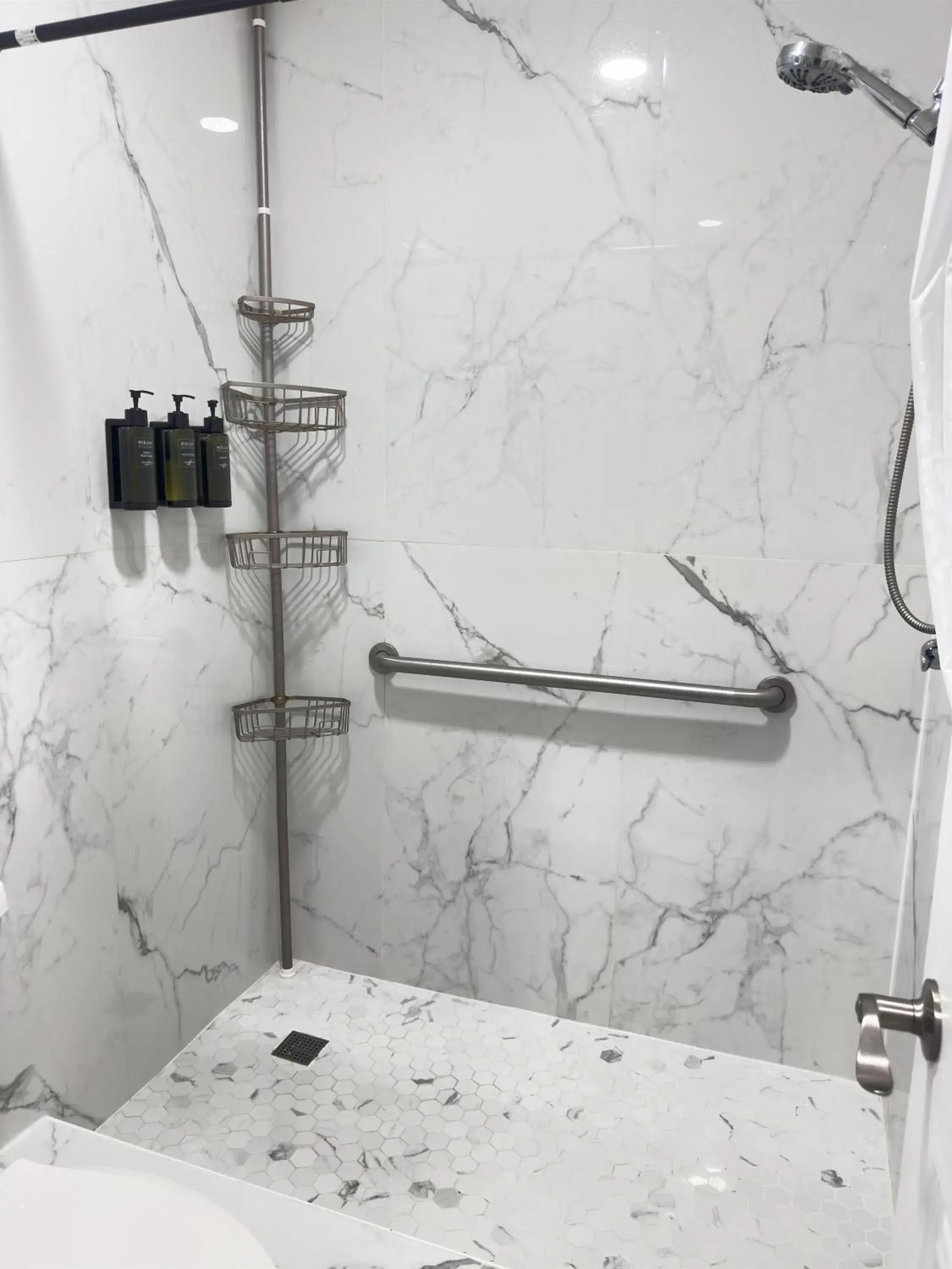 Standard Room With Two Queen Beds - Non-Smoking in Sunshine Inn & Suites Venice, Florida Standard Room With Two Queen Beds - Non-Smoking in Sunshine Inn & Suites Venice, Florida