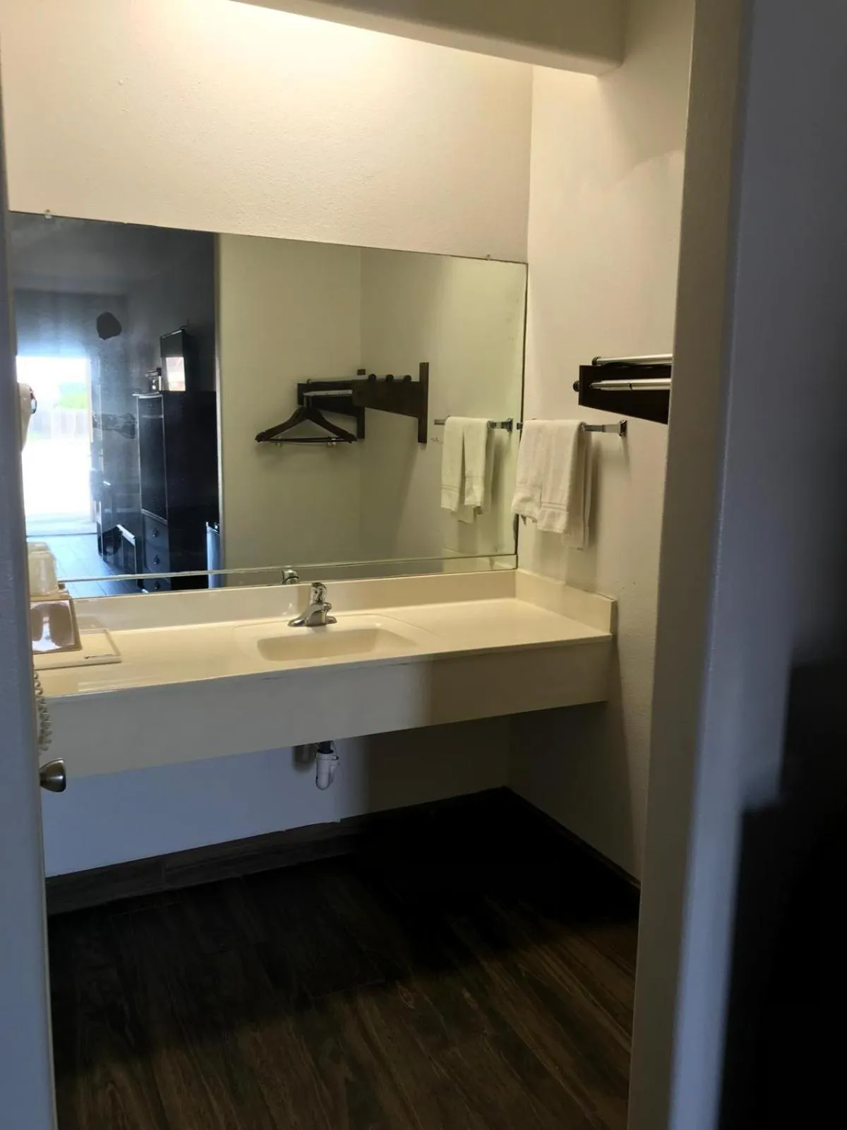 Bathroom in Texas Inn & Suites