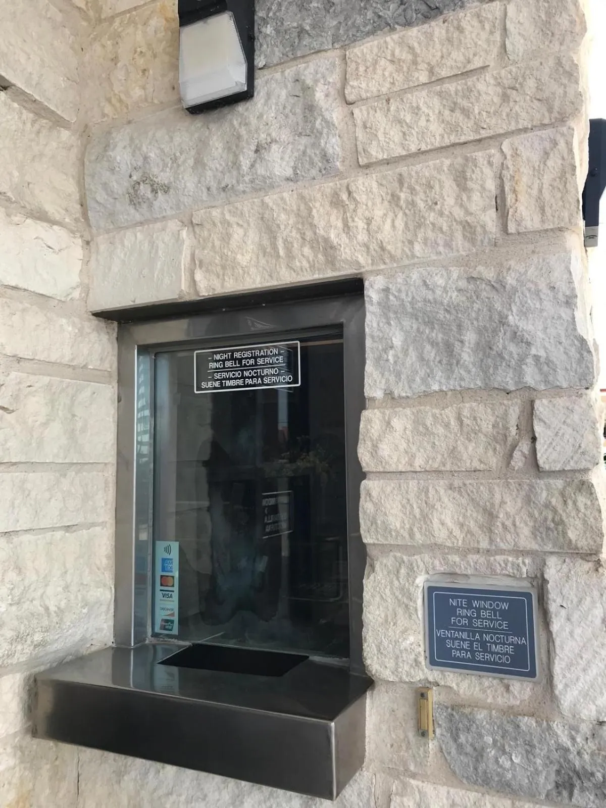 Property building in Texas Inn & Suites