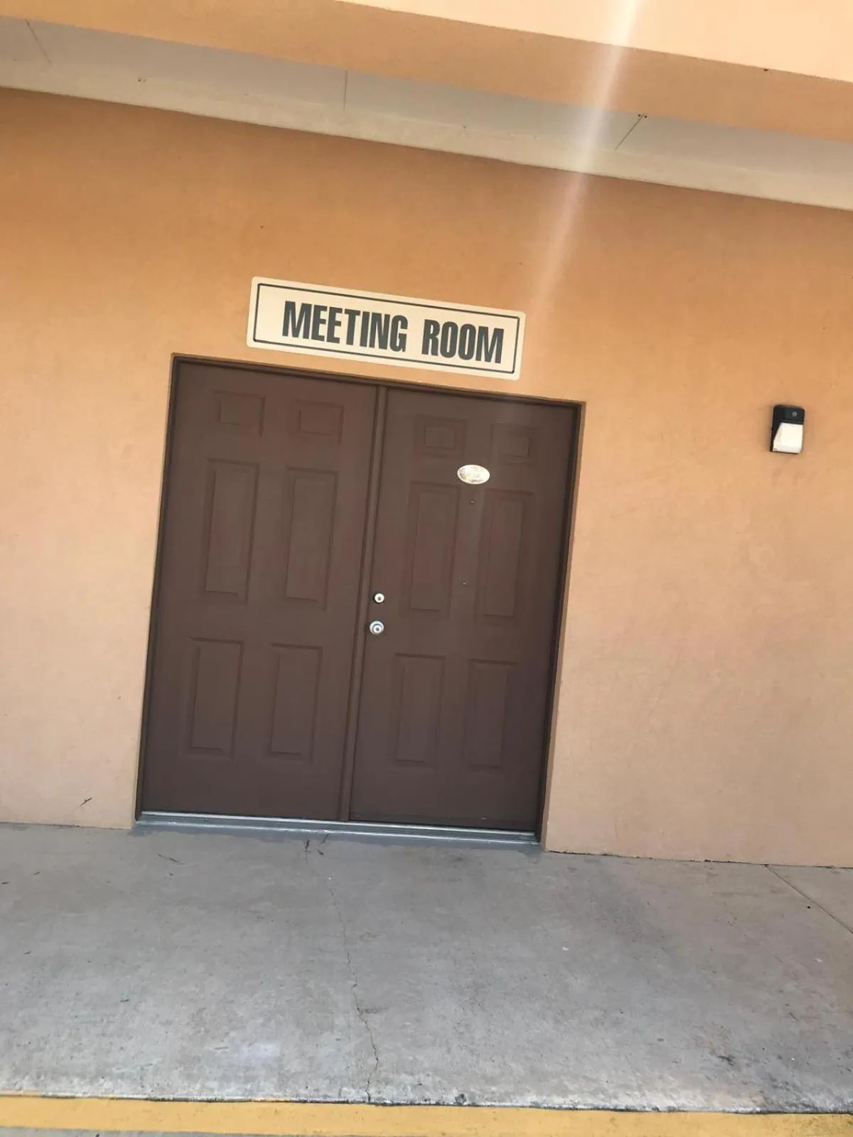 Property building in Texas Inn & Suites