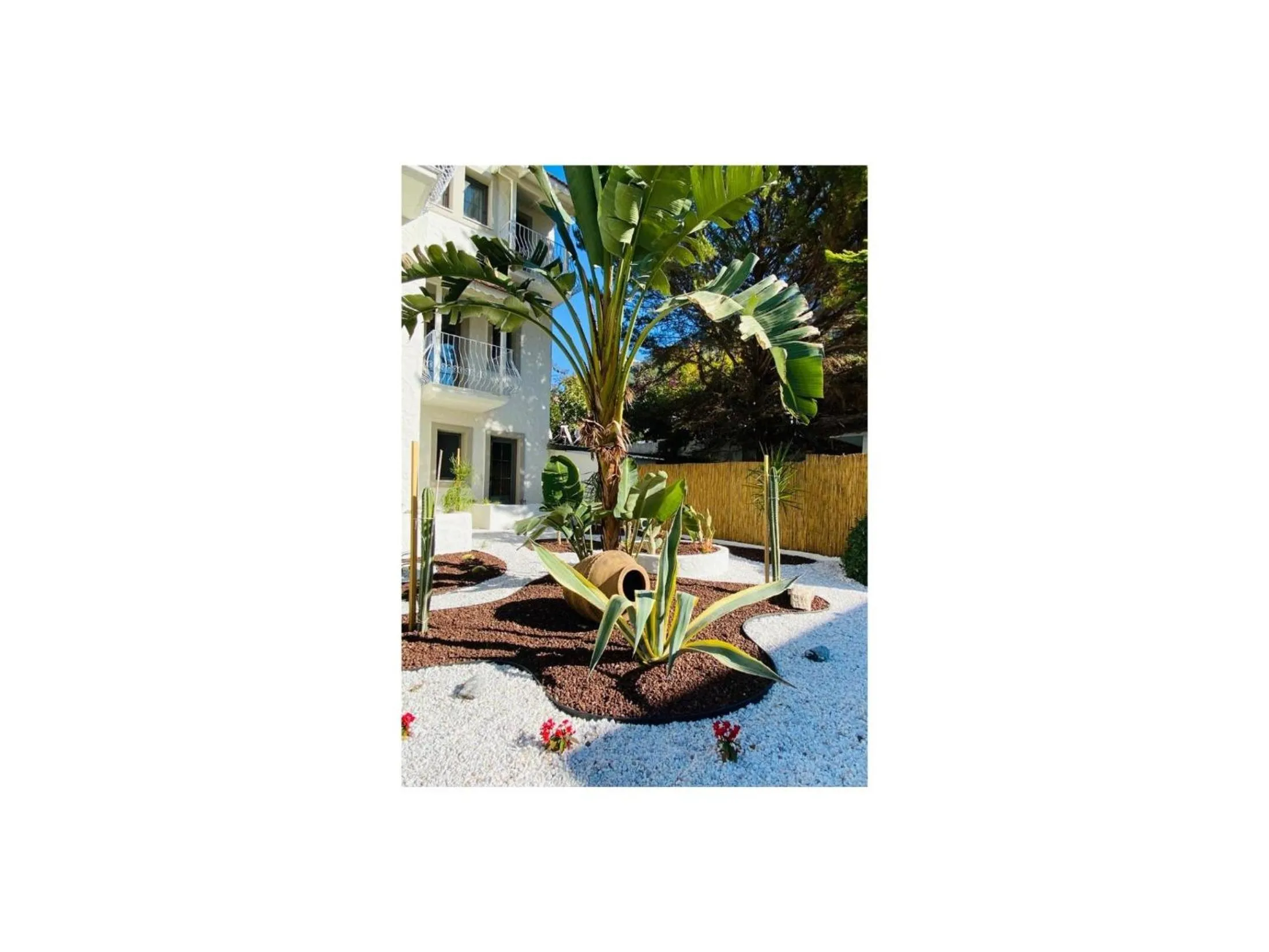 Garden in Salonika Suites