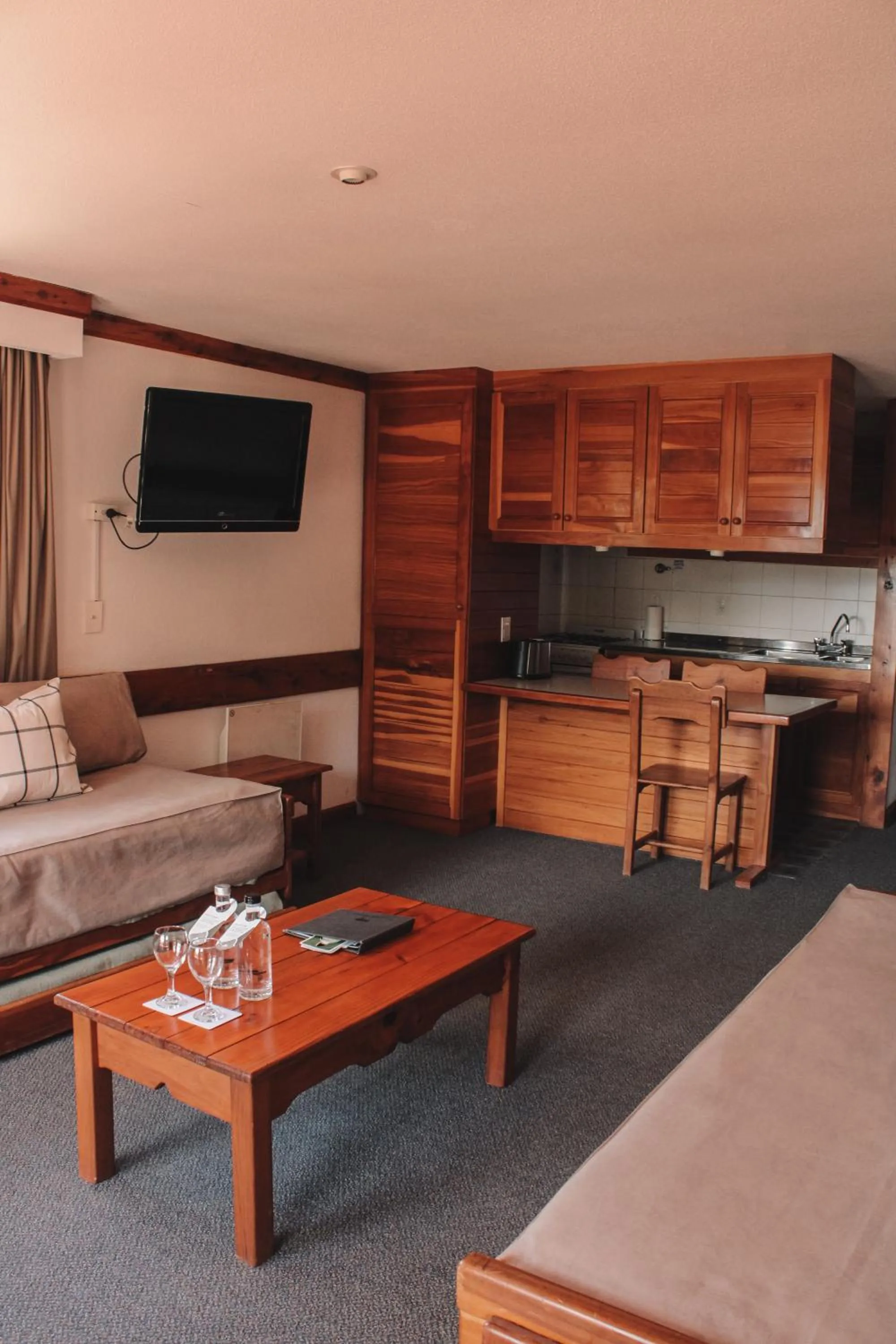 Decorative detail, Bed in Hotel Catedral Patagonia Ski & Wellness