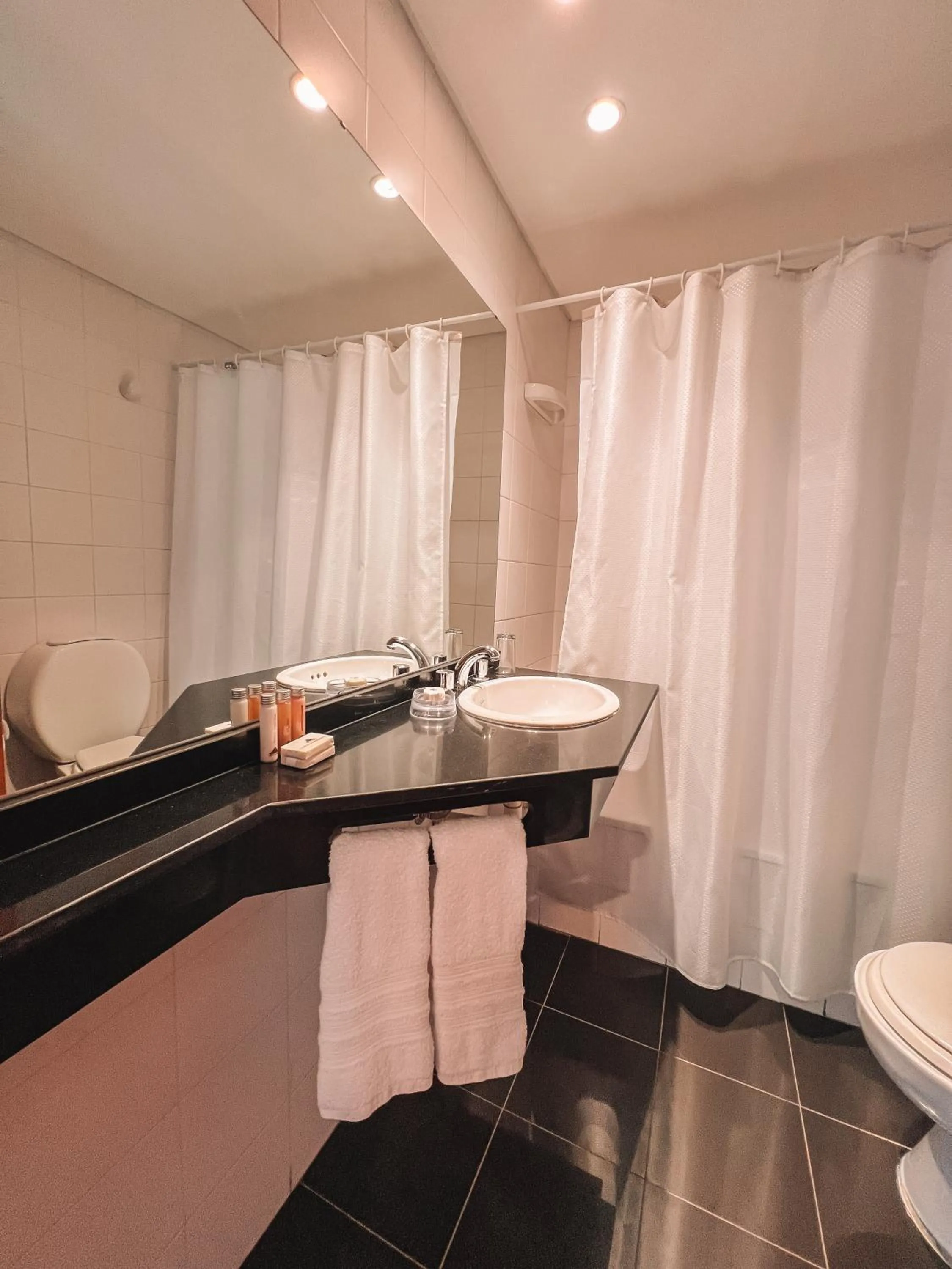 Bathroom in Hotel Catedral Patagonia Ski & Wellness