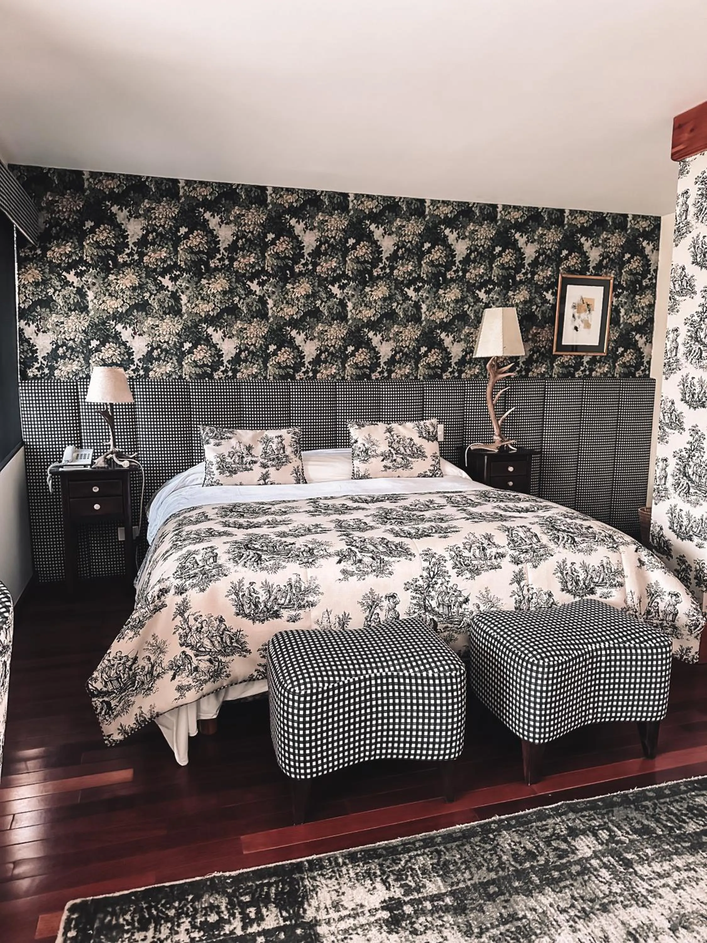 Bed in Hotel Catedral Patagonia Ski & Wellness