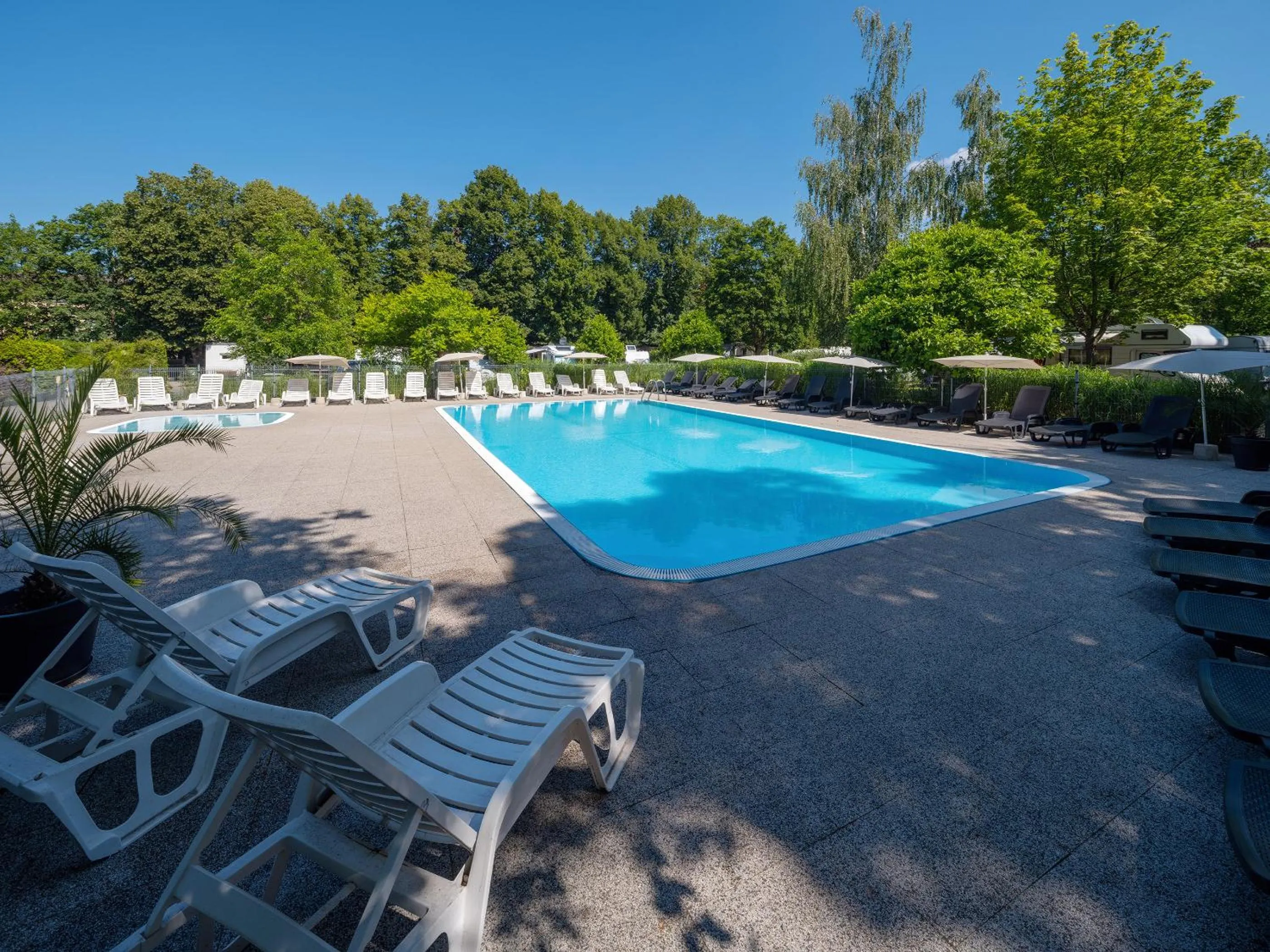Swimming pool in Camping Sokol Praha