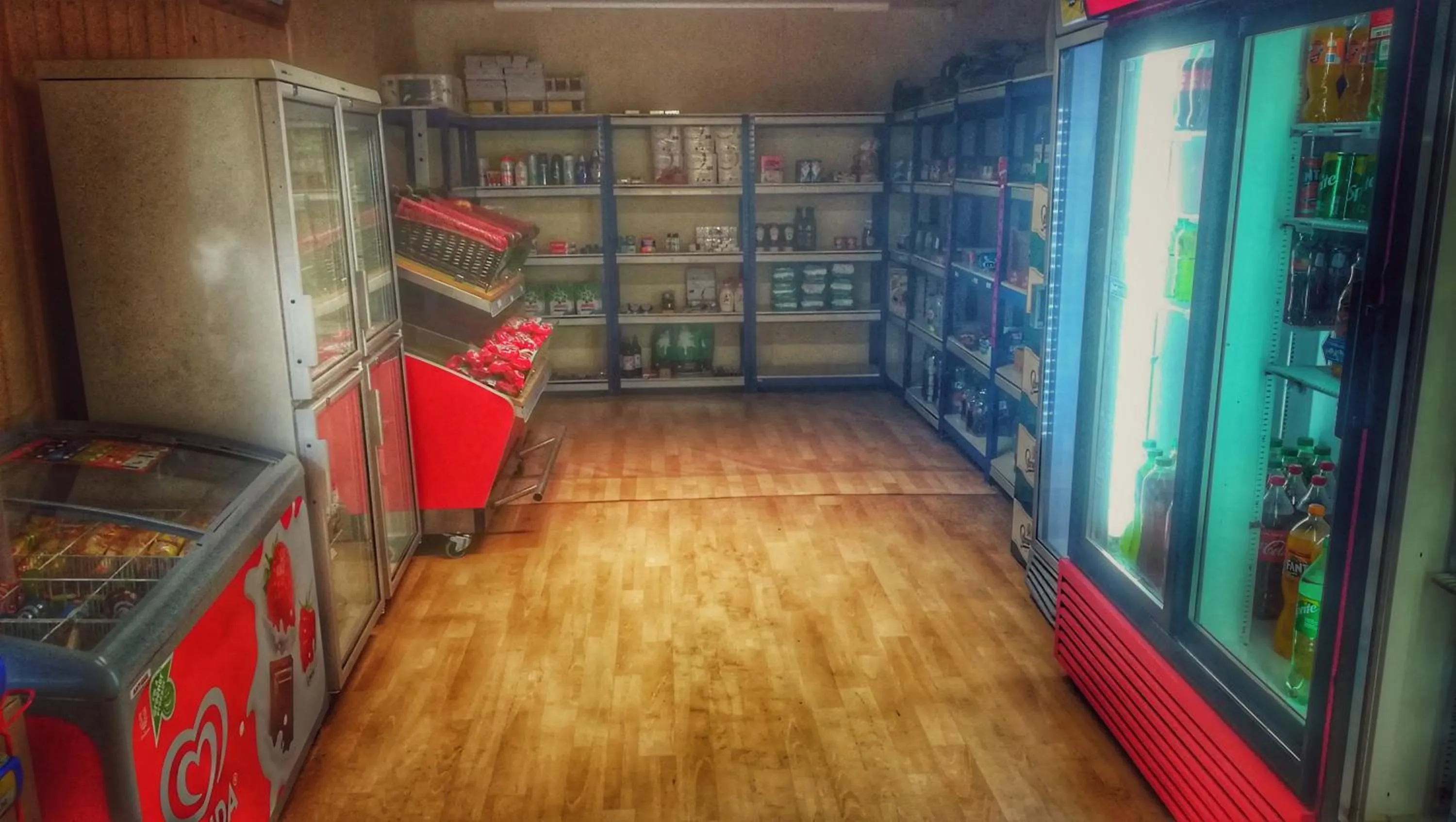 Supermarket/grocery shop in Camping Sokol Praha
